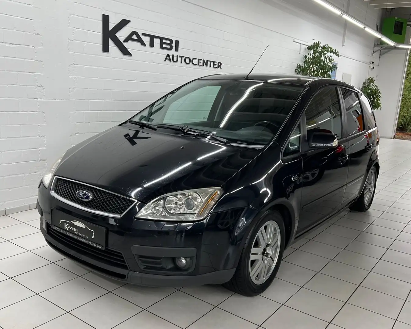 Ford Focus C-MAX Ghia Vollleder Navi HU 01.2026 Zwart - 1