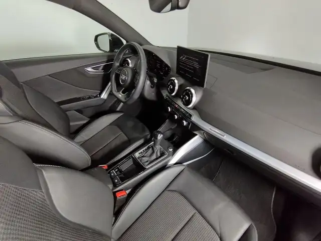 Audi Q2 view 14