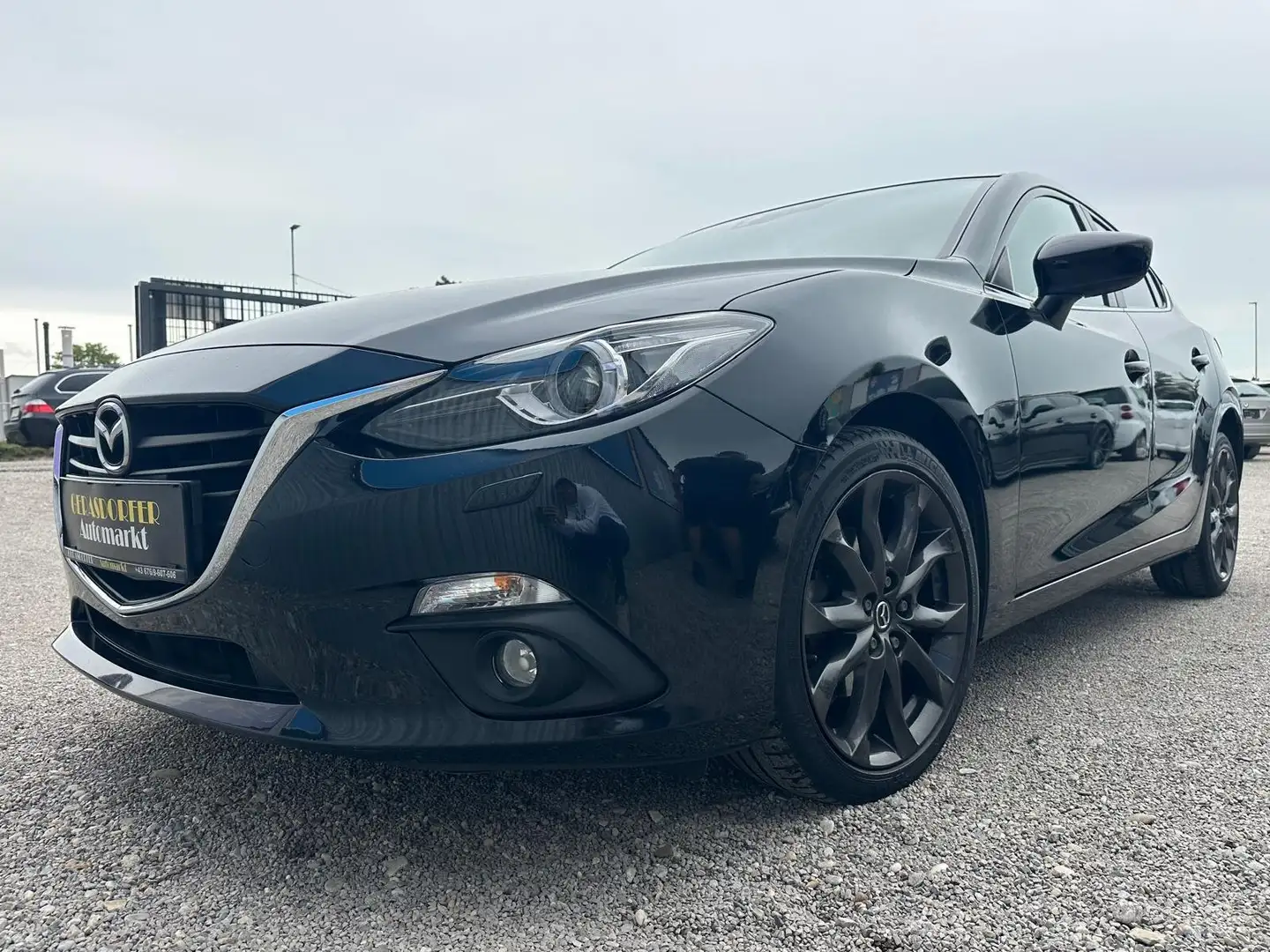 Mazda 3 Sport CD105 Takumi *1-Besitz*Alcantara*Navi*Xenon* Schwarz - 2