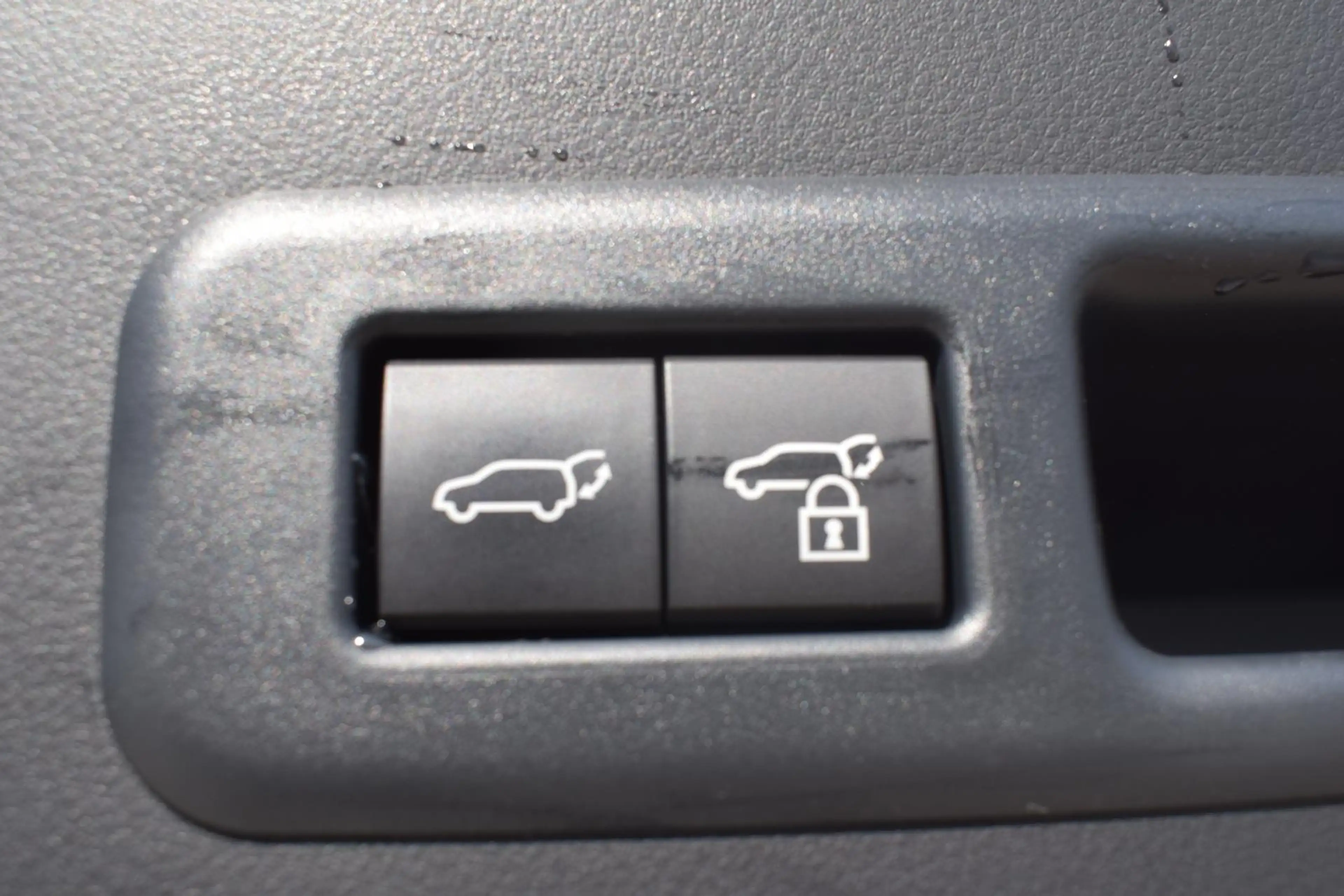 Lexus LBX FWD Relax — photo 12