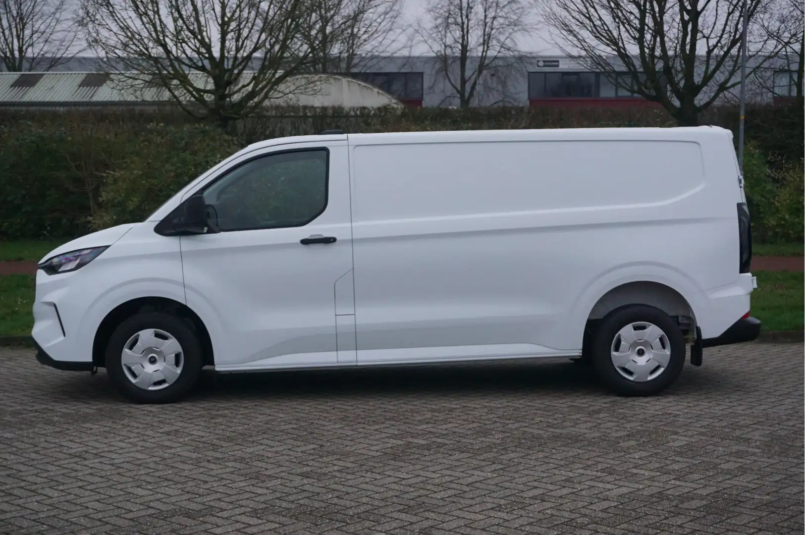 Ford Transit Custom 320L 150PK Trend BPM VRIJ!! Sync4, Apple CP/Androi Blanco - 2