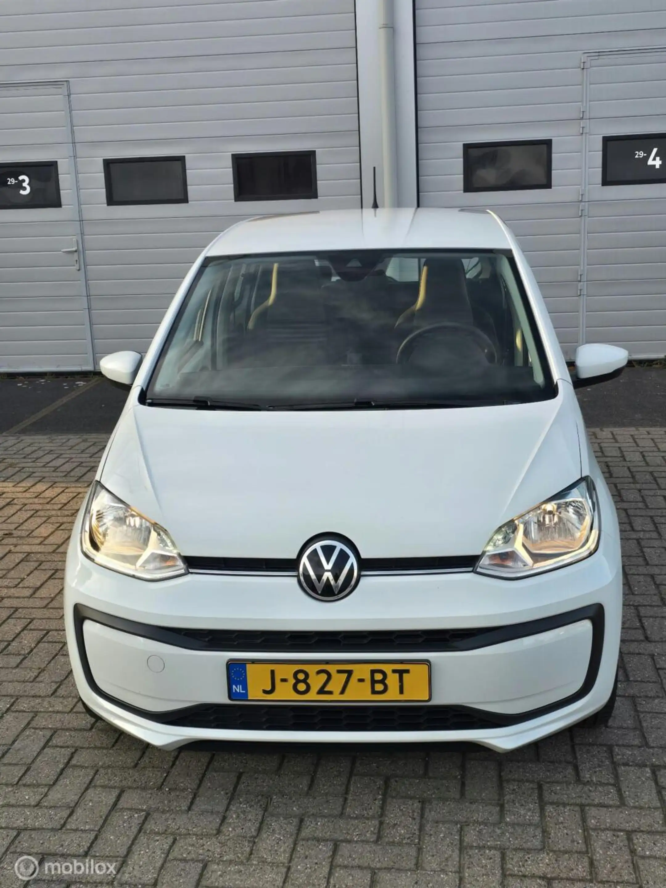 Volkswagen up! 1.0 BMT high up! — photo 3