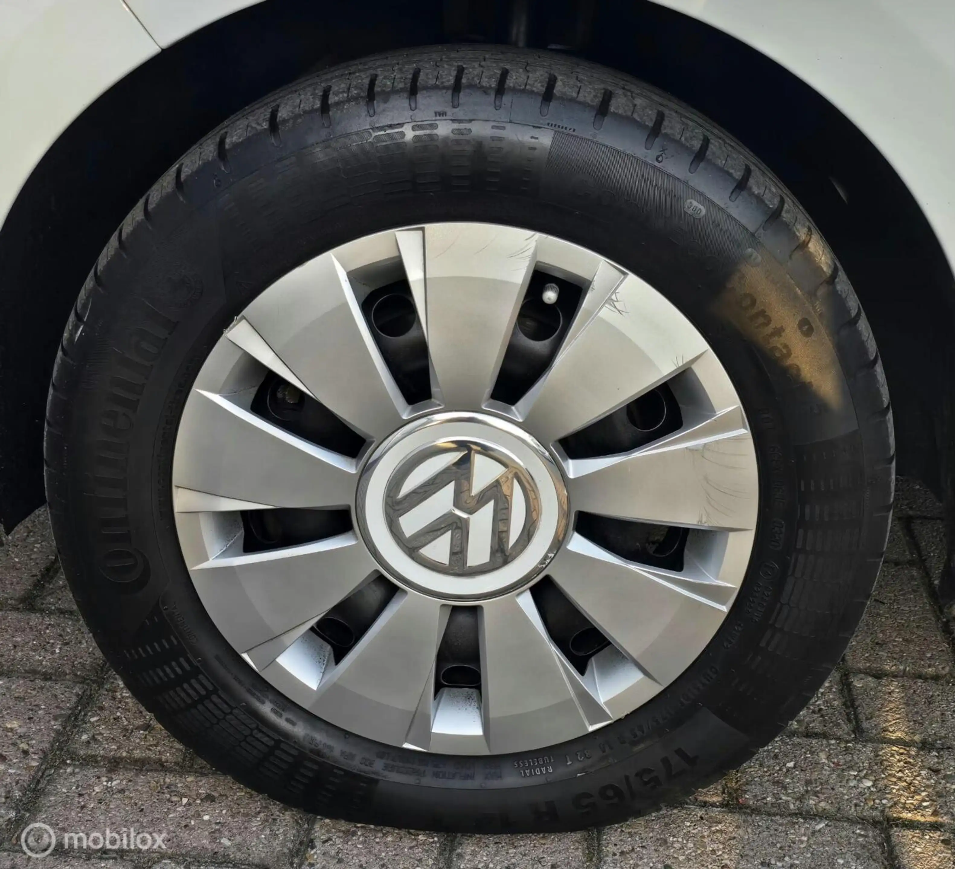 Volkswagen up! 1.0 BMT high up! — photo 11