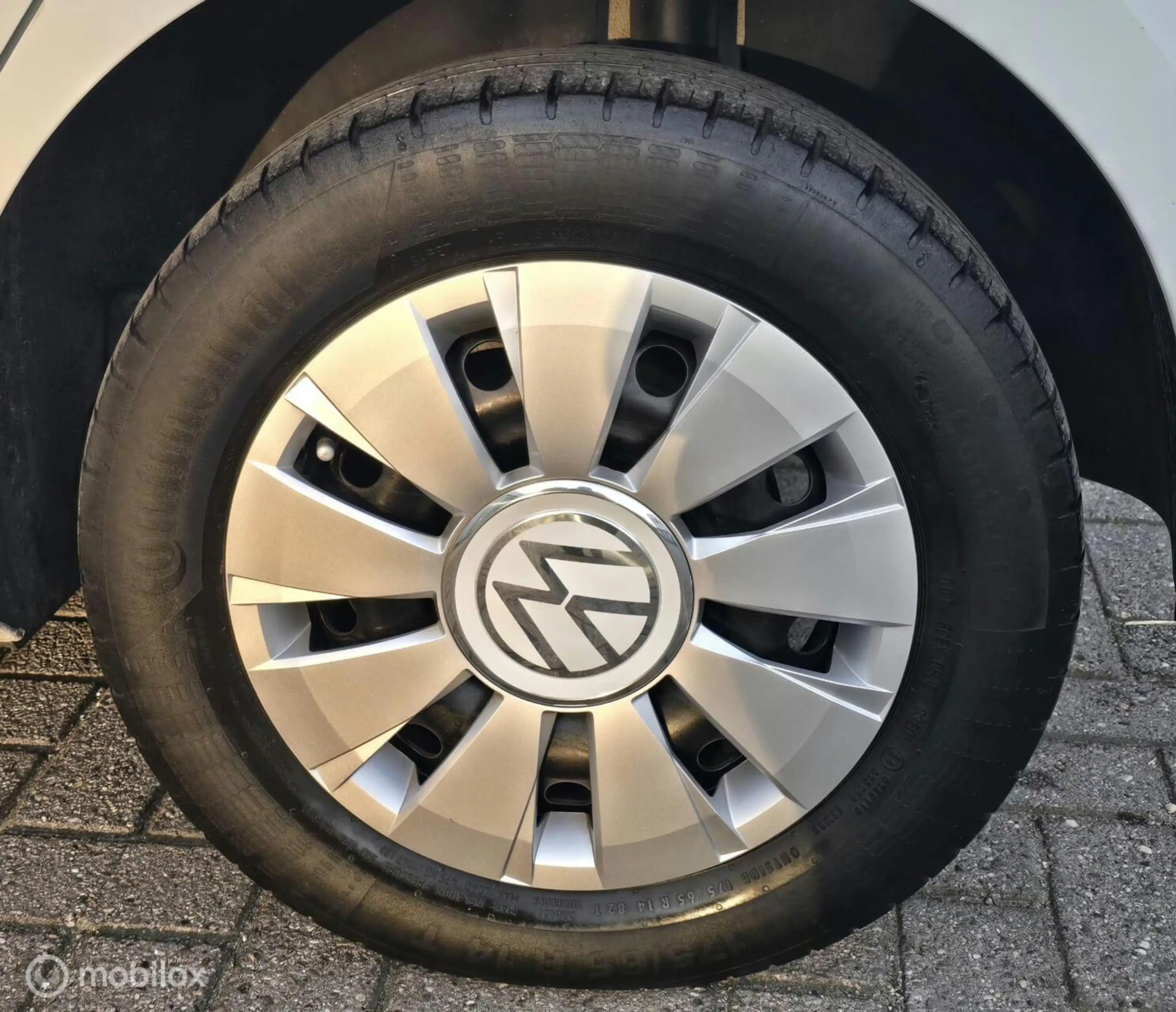 Volkswagen up! 1.0 BMT high up! — photo 10