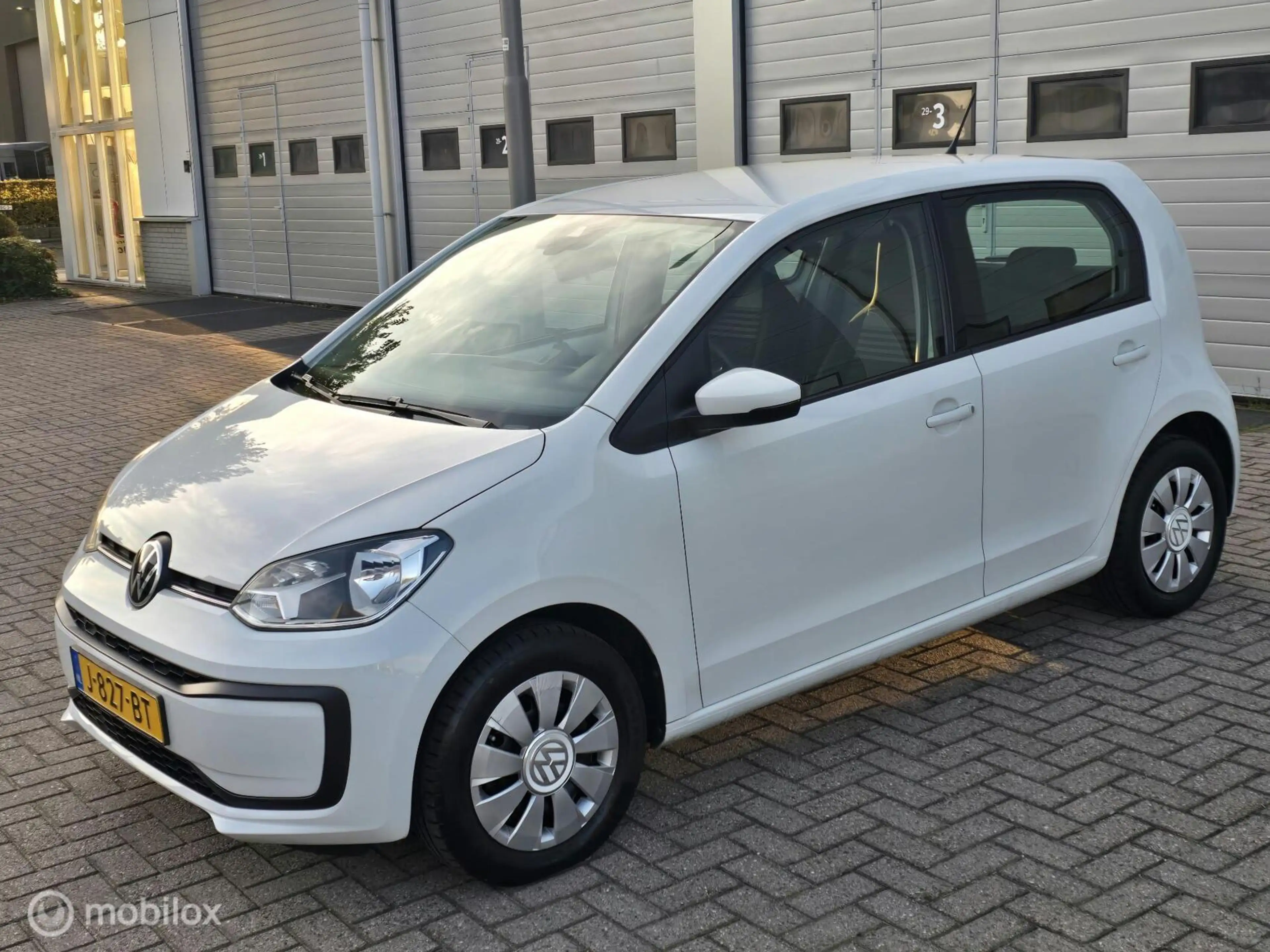 Volkswagen up! 1.0 BMT high up!