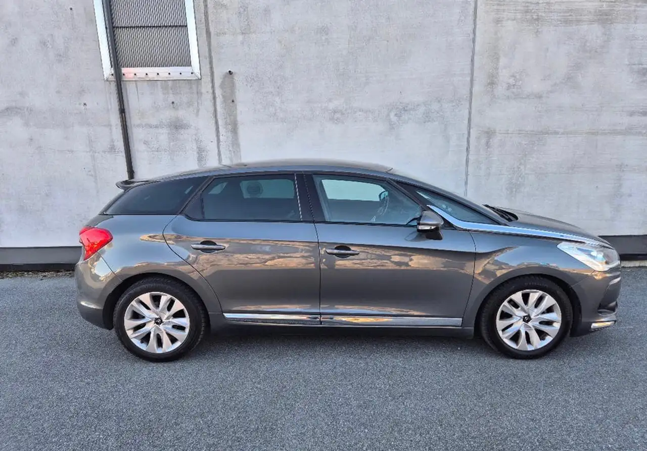 Citroen DS5 e-HDi 110 Airdream So Chic BMP6