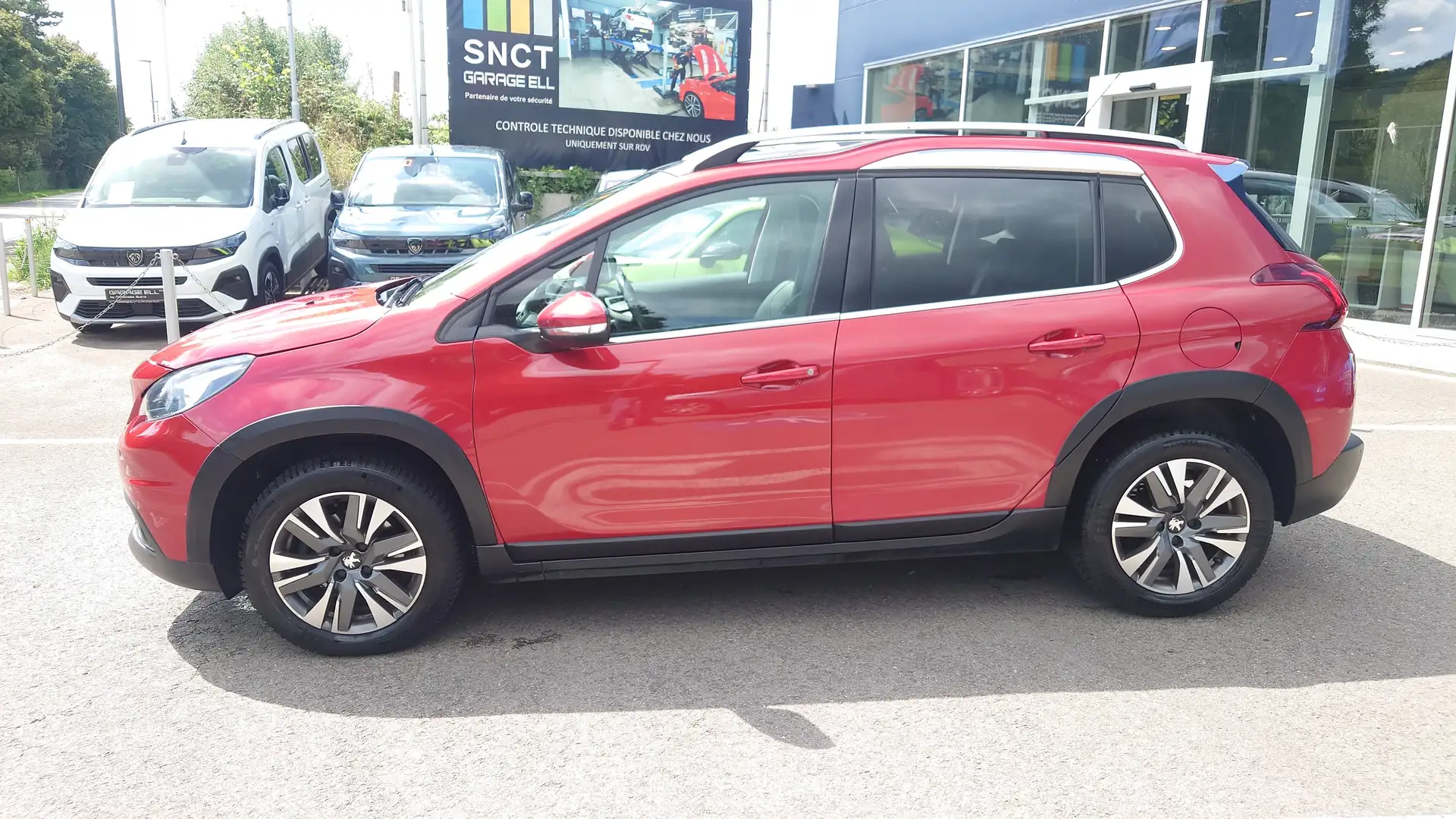 Peugeot 2008 Allure Rouge - 2