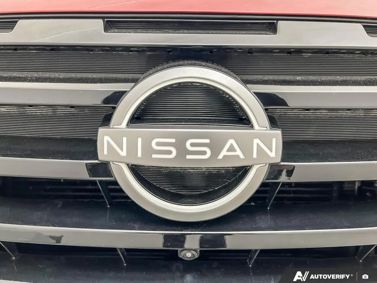 Nissan Pathfinder снимка Nissan Pathfinder