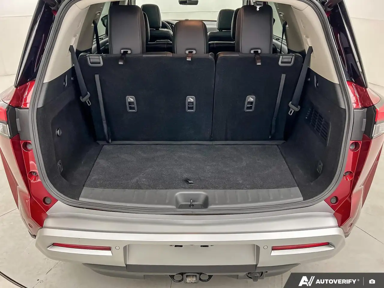 Nissan Pathfinder снимка Nissan Pathfinder
