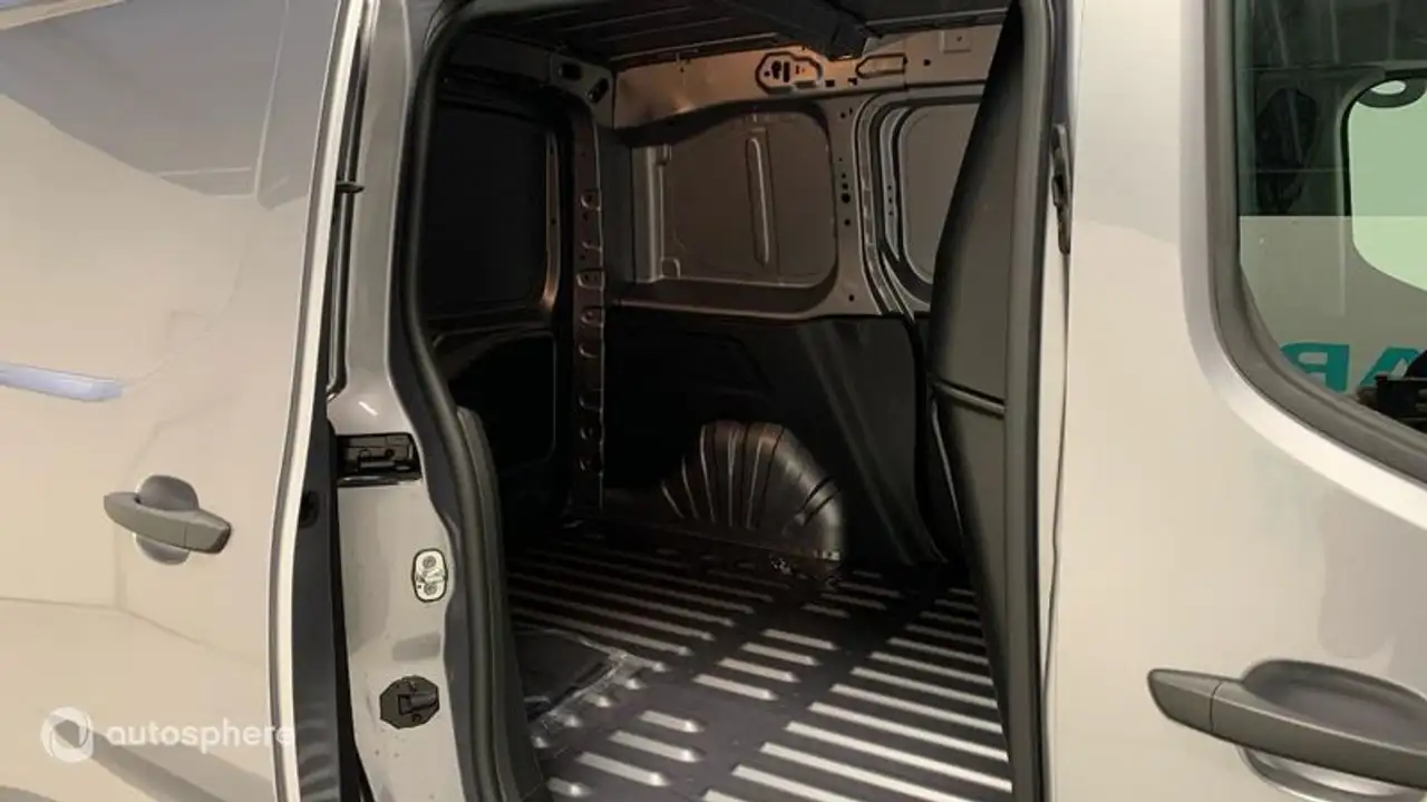 Peugeot Partner 2026 — фото 13