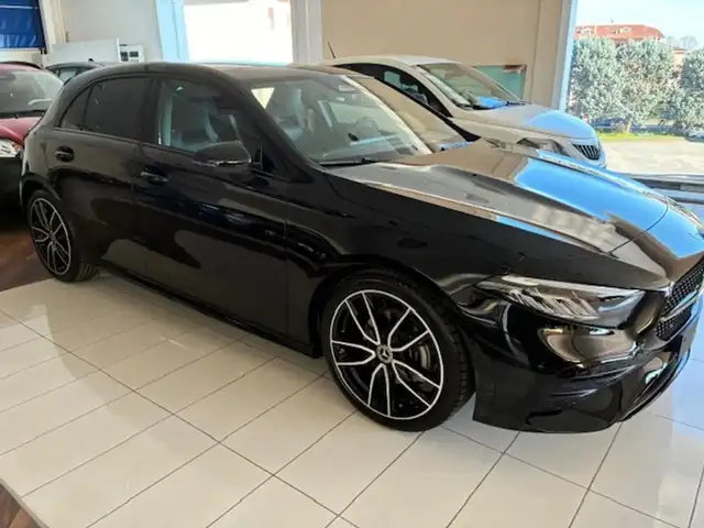 Mercedes-Benz A 180 A 180 AMG Line KM0