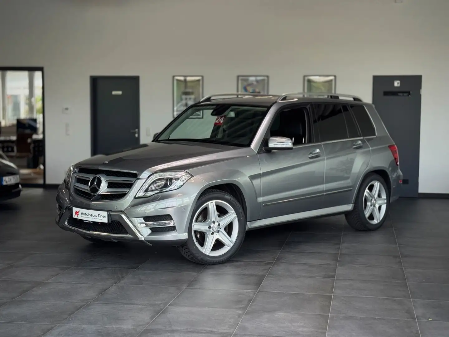 Mercedes-Benz GLK 350 4Matic AMG *V6*360° Kamera*AHK*ILS Argintiu - 1