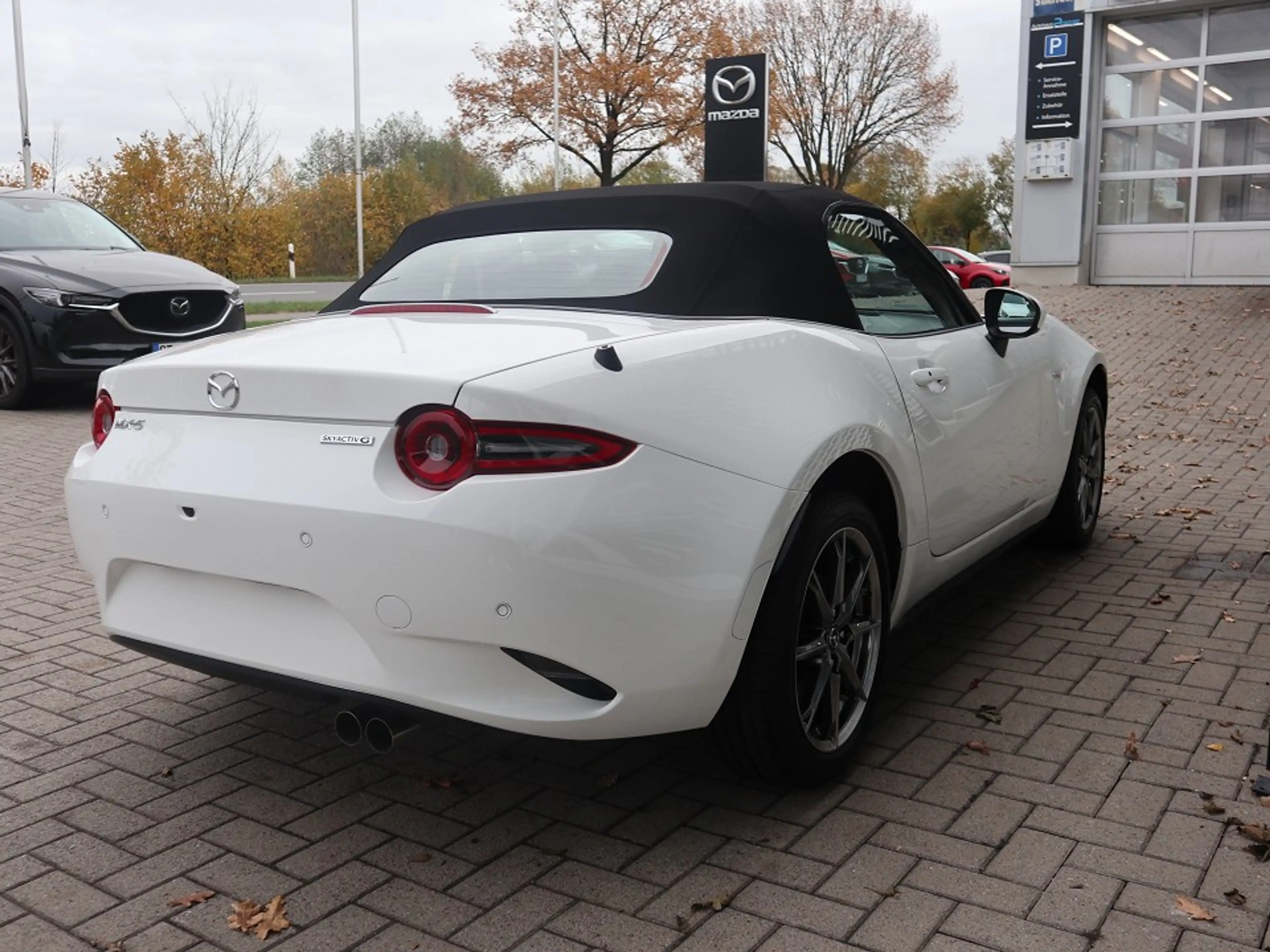 Mazda MX-5 2027 G-136 Exclusive-Line LEDER NAVI ACAA BOSE RFK — photo 6