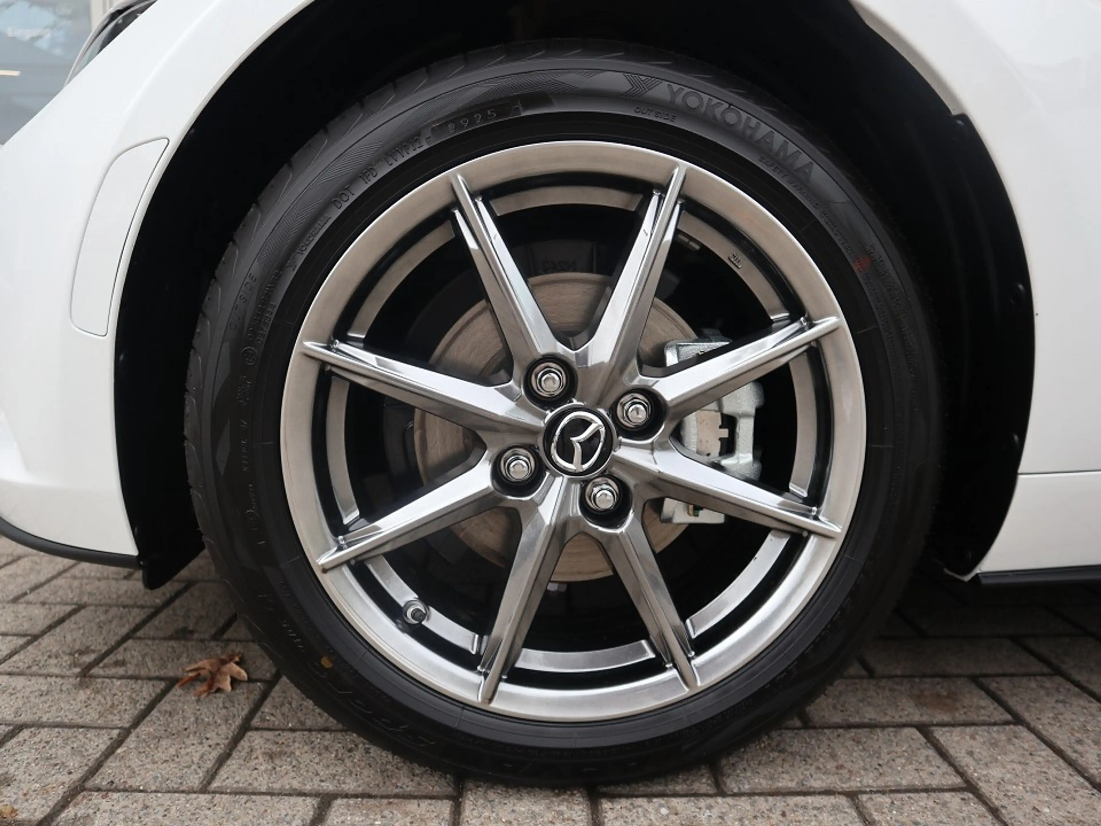 Mazda MX-5 2027 G-136 Exclusive-Line LEDER NAVI ACAA BOSE RFK — photo 9
