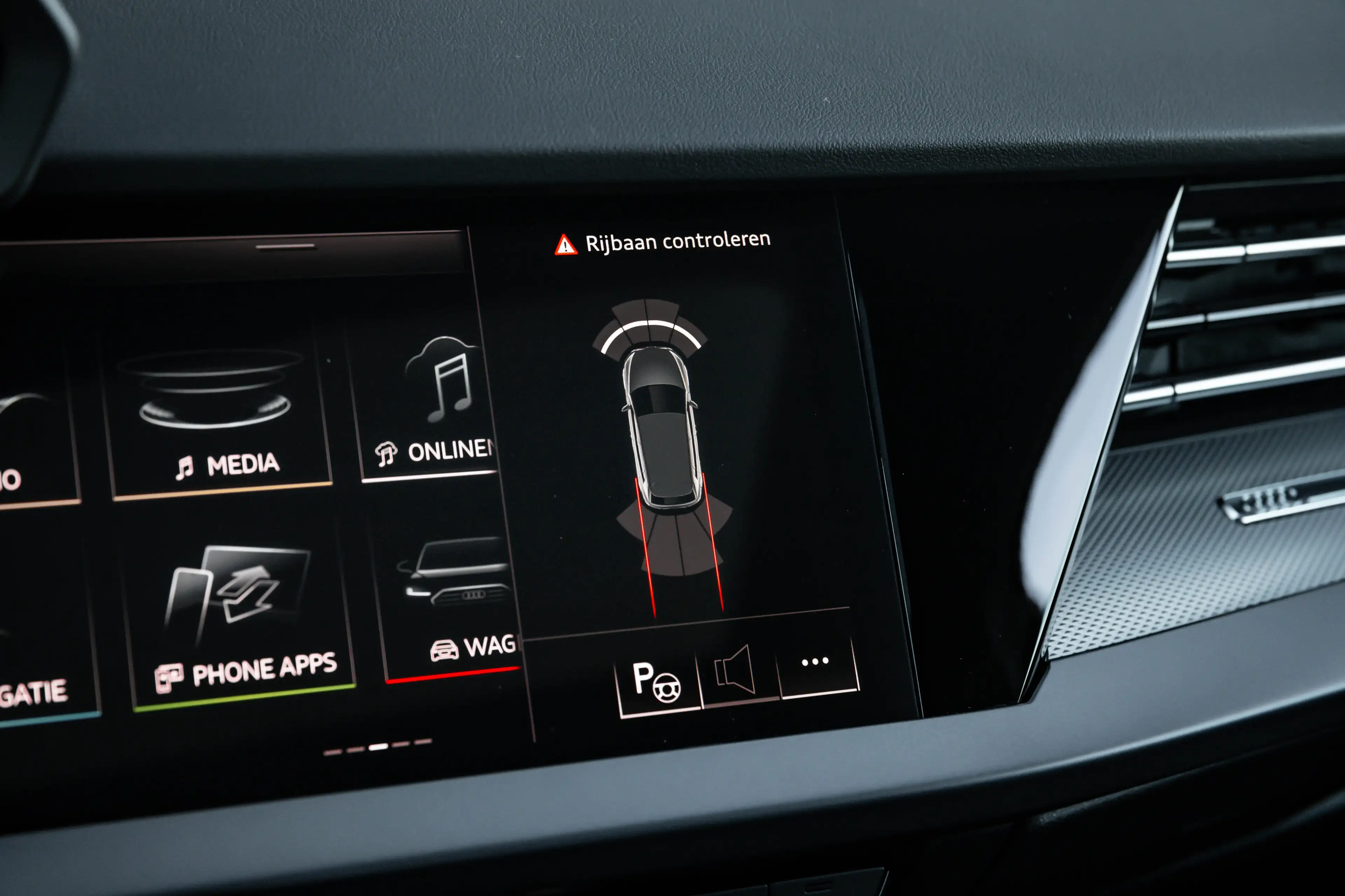 Audi A3 Sportback 45 TFSI e S edition Competition | Panora — photo 27