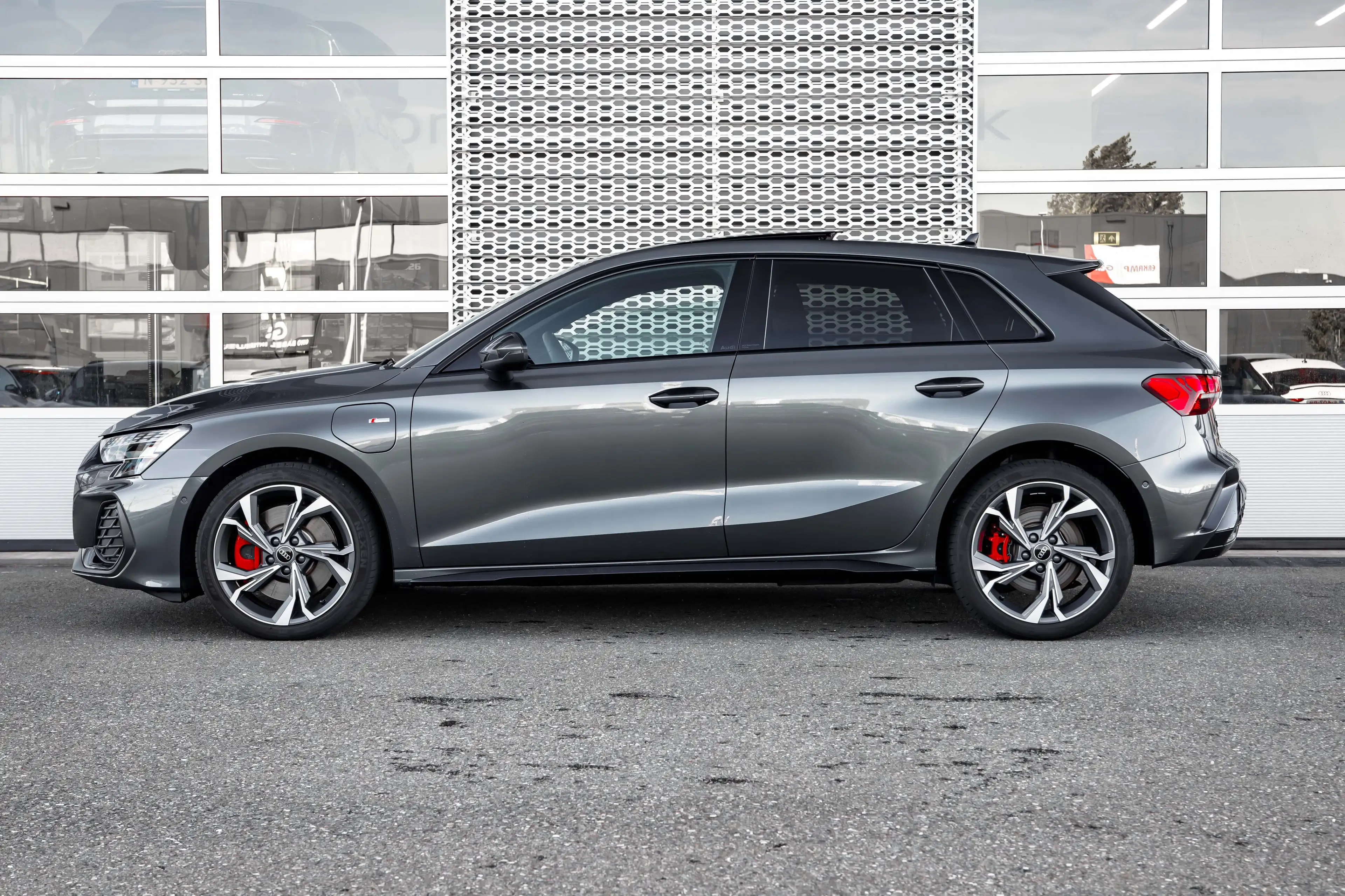 Audi A3 Sportback 45 TFSI e S edition Competition | Panora — photo 5