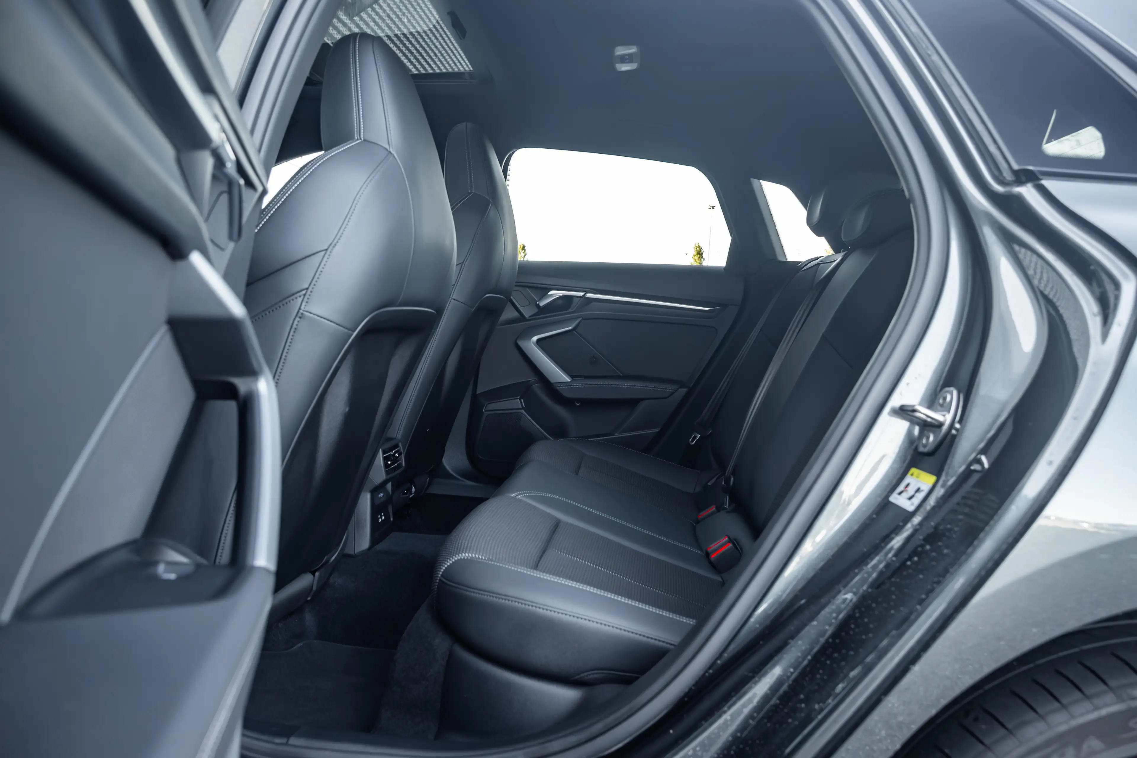Audi A3 Sportback 45 TFSI e S edition Competition | Panora — photo 17