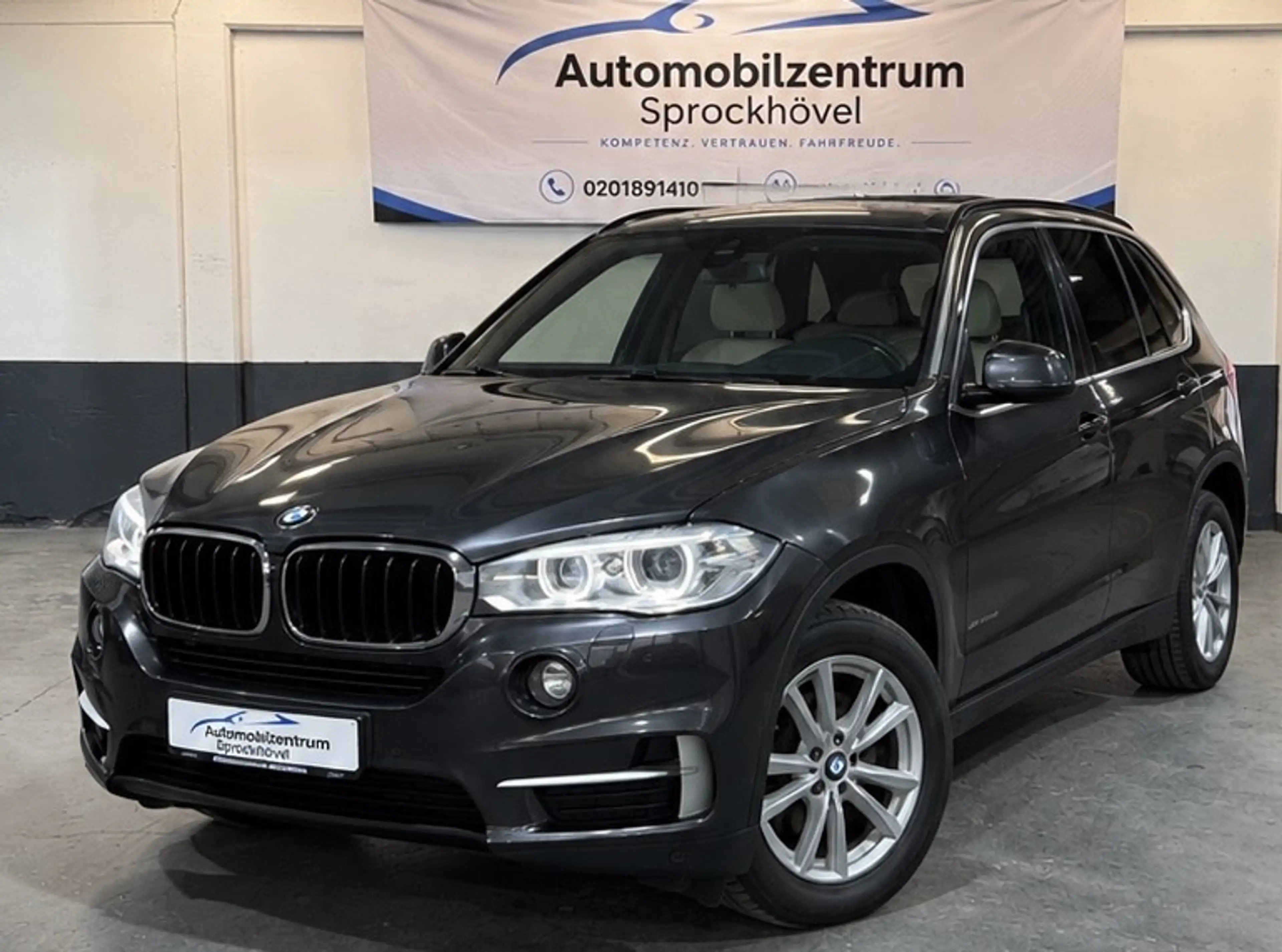 BMW X5 XDrive 30 d 2 Vorbes. LED Xenon Navi PDC Leder All