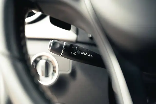 Mercedes-Benz B-Class view 12