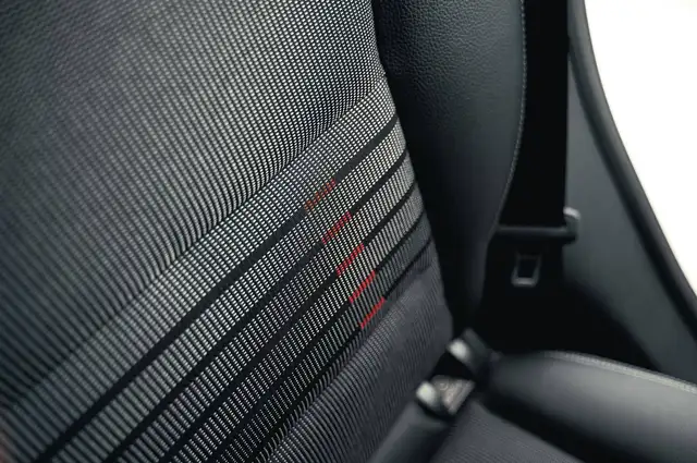 Mercedes-Benz B-Class view 5