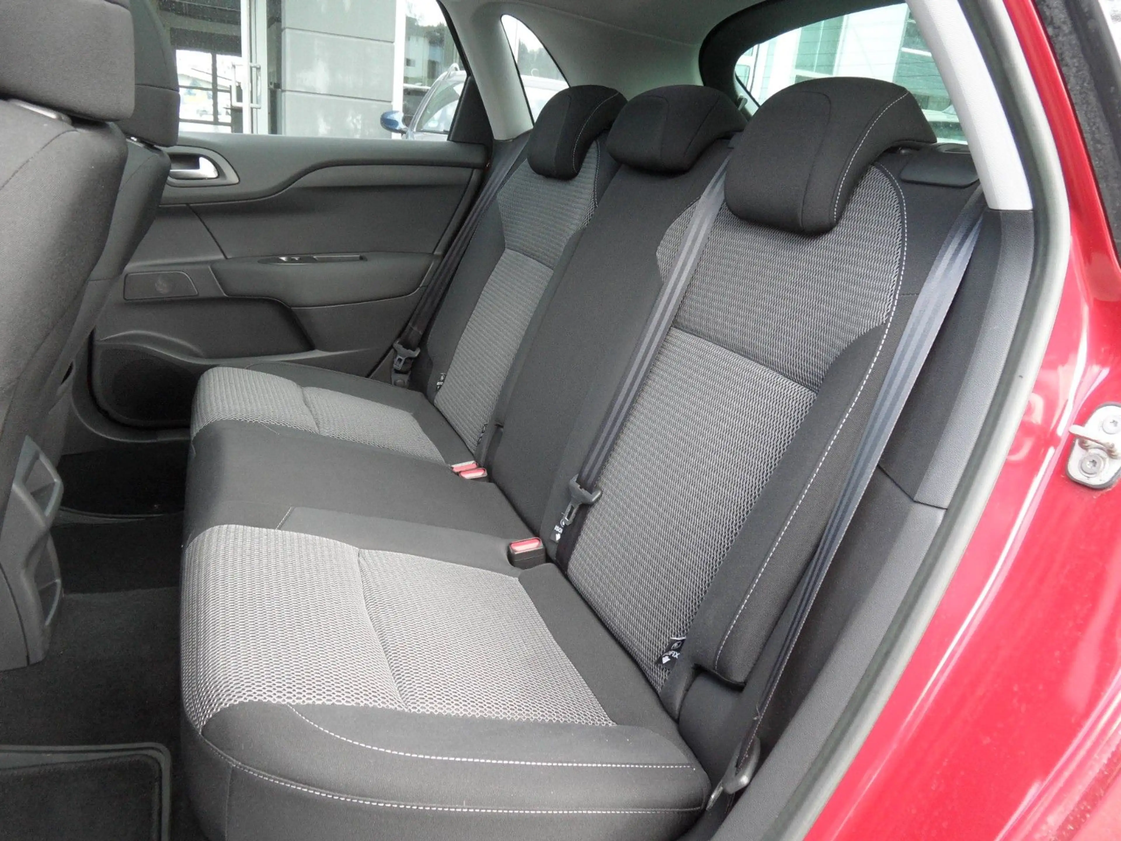 Citroen C4 Lim. Selection Panorama-Dach — photo 10