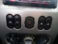 Dacia Sandero 1.5 dCi 70cv gris 09/2010 Radio USB Bluetooth Grijs - thumbnail 10