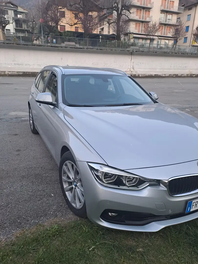 BMW 318 318d Touring Business Advantage auto - 1