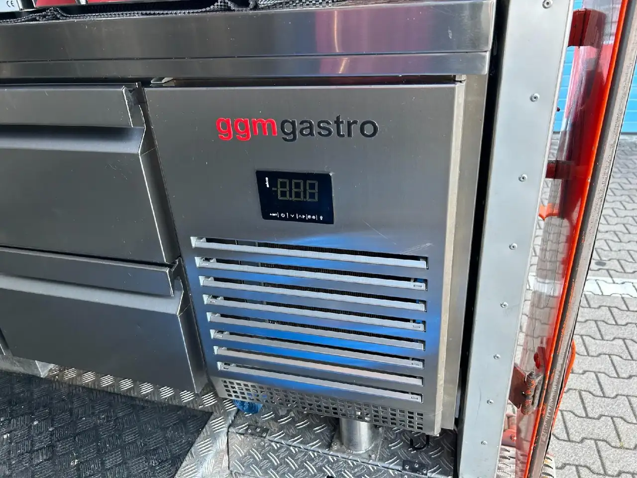 Mercedes-Benz Verkaufsfahrzeug / Food Truck, foto 11