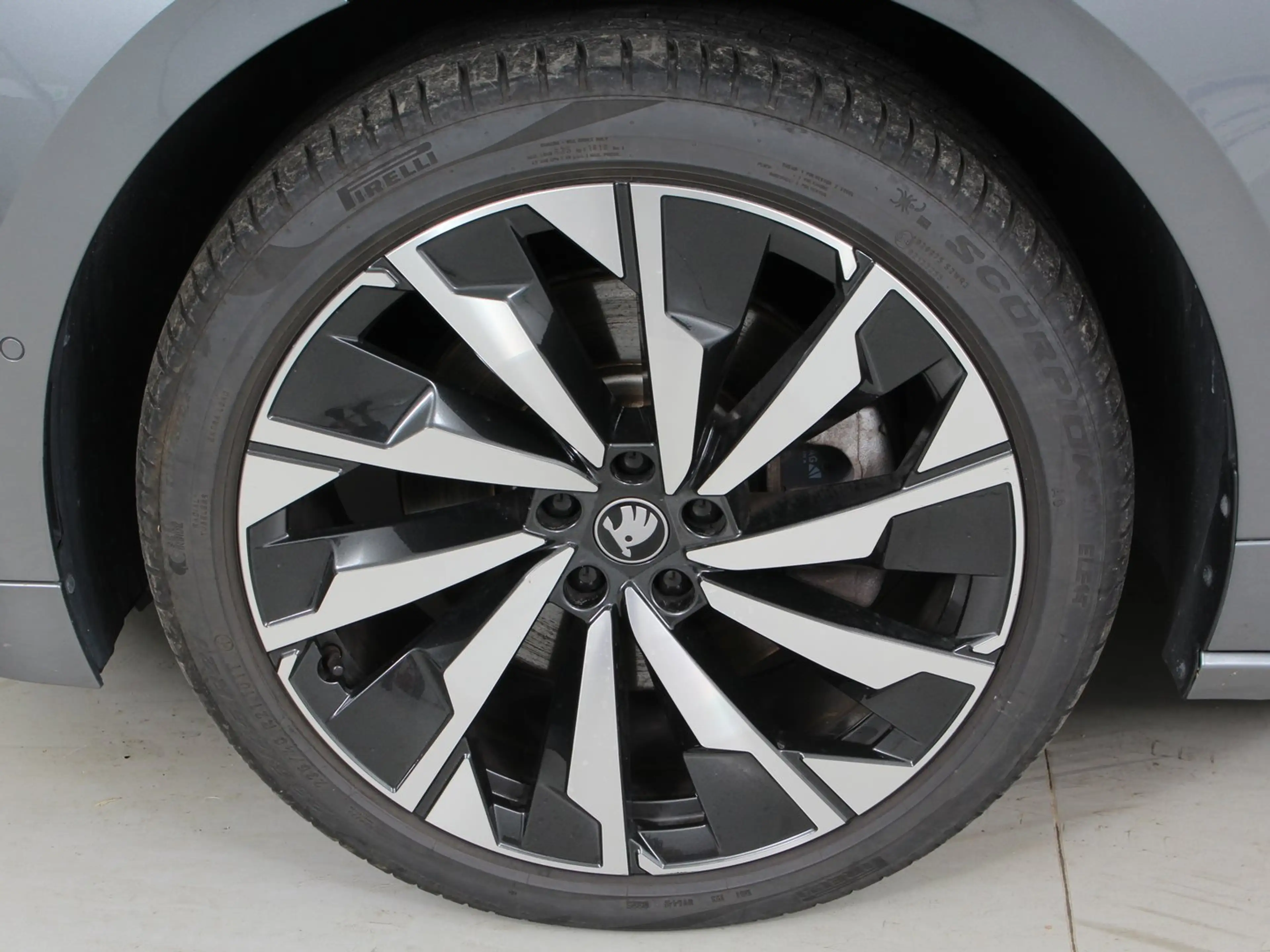 Skoda Enyaq Sportline 85x — photo 14