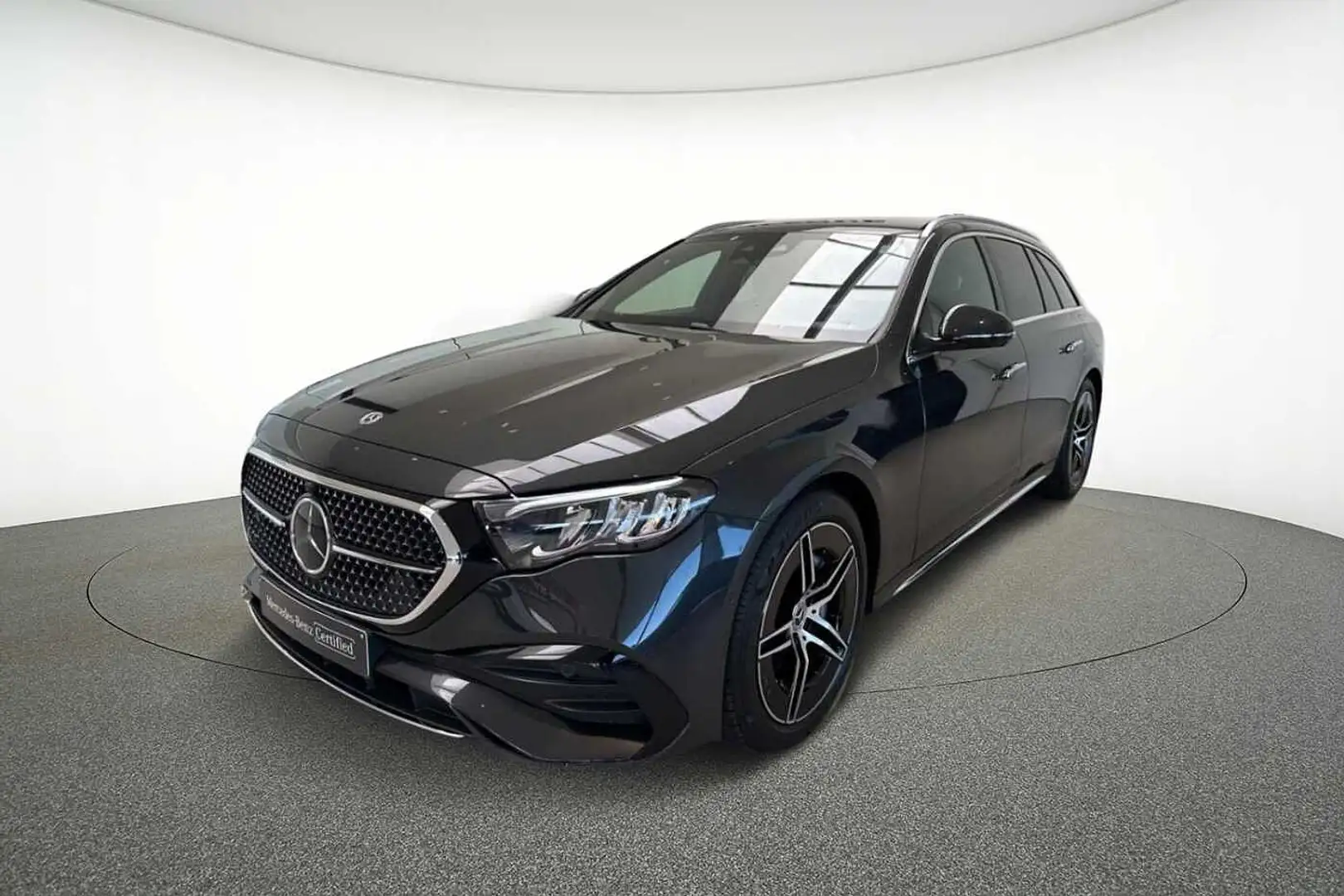 Mercedes-Benz E 300 de Break AMG Line Grijs - 1