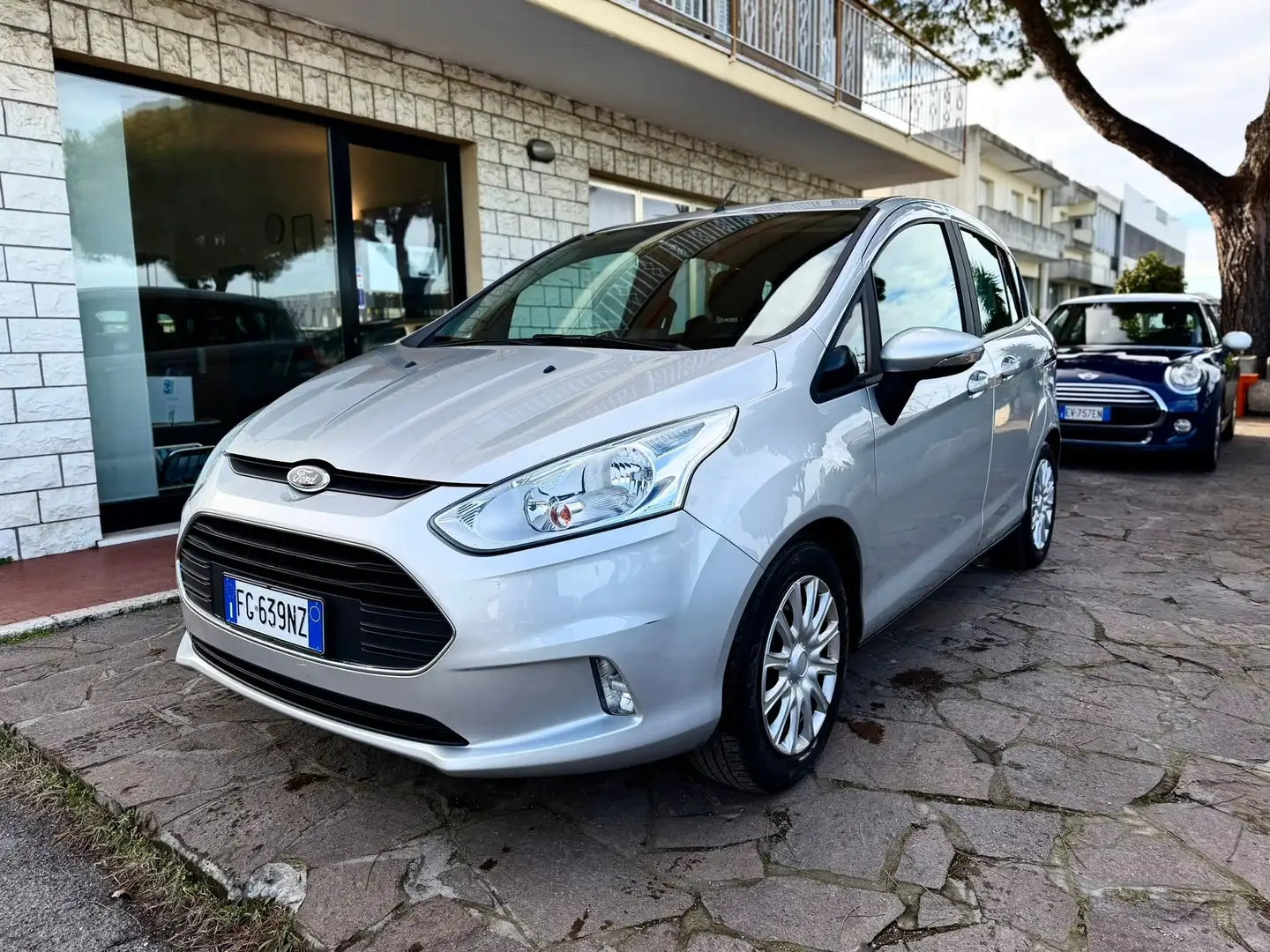 Ford B-Max 1.5 tdci Business 2017 Silber - 1