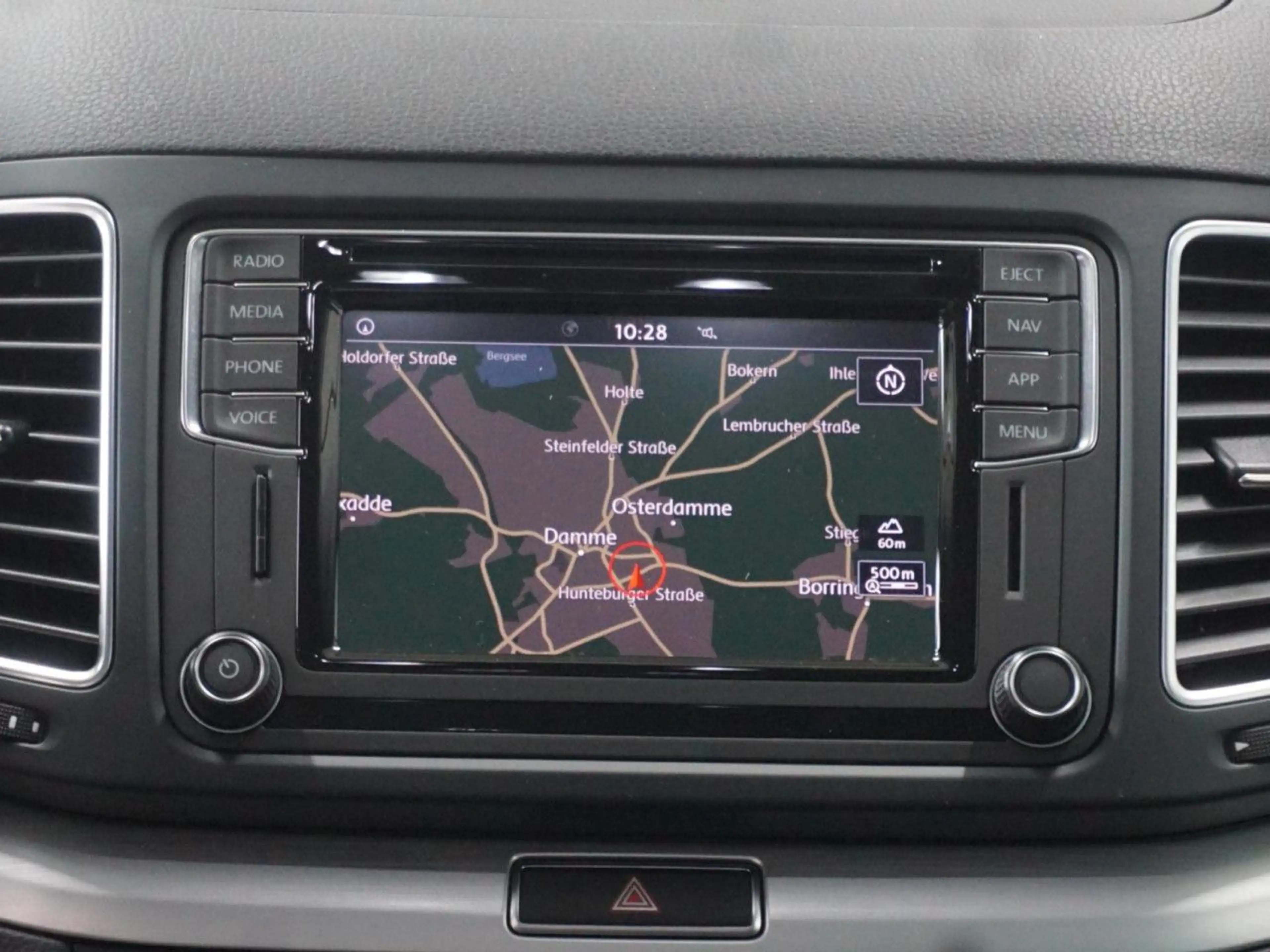 Volkswagen Sharan Comfortline 1.4 TSI 6-Gang Bluetooth Navi — photo 11