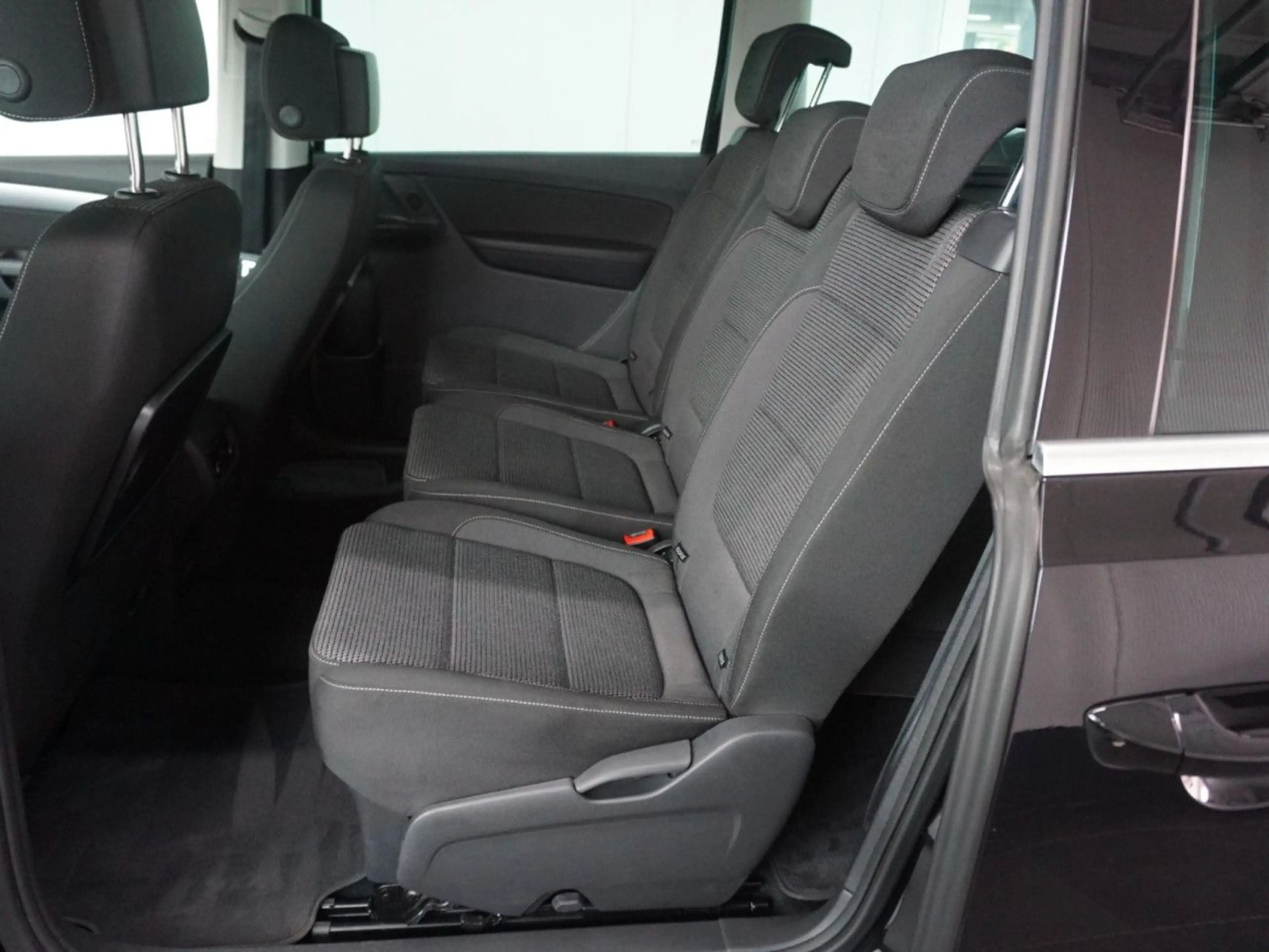 Volkswagen Sharan Comfortline 1.4 TSI 6-Gang Bluetooth Navi — photo 8