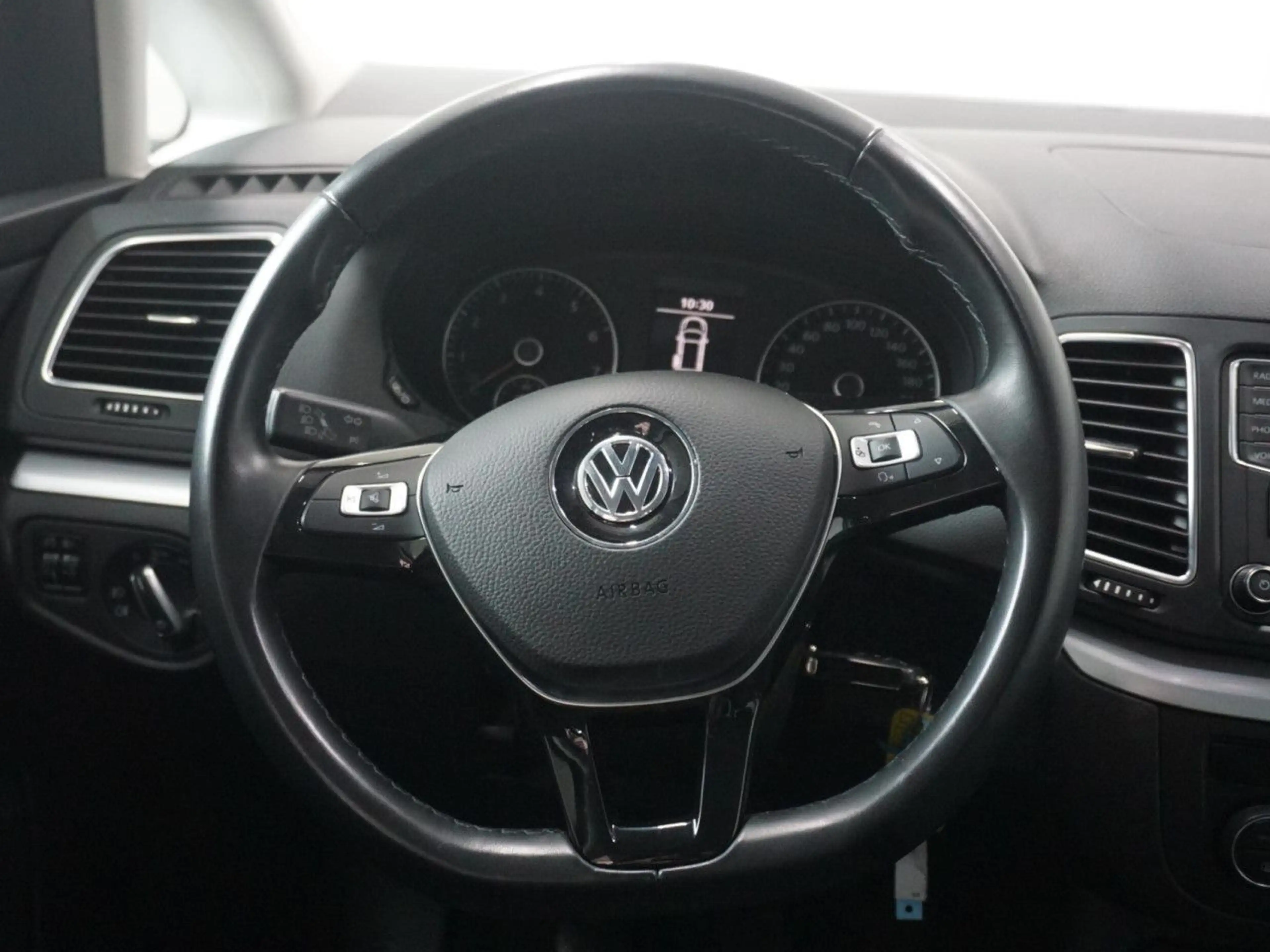 Volkswagen Sharan Comfortline 1.4 TSI 6-Gang Bluetooth Navi — photo 10
