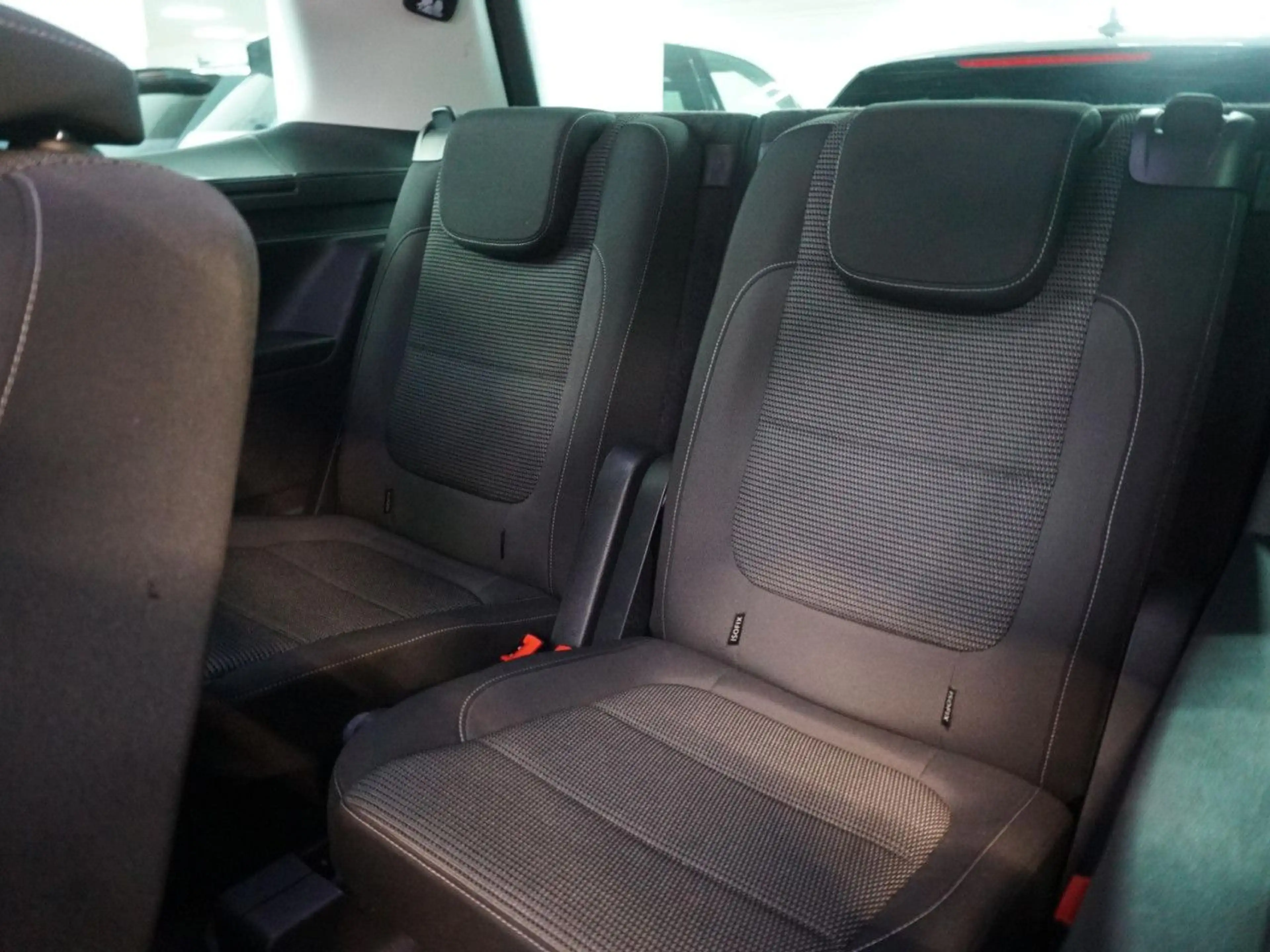 Volkswagen Sharan Comfortline 1.4 TSI 6-Gang Bluetooth Navi — photo 9