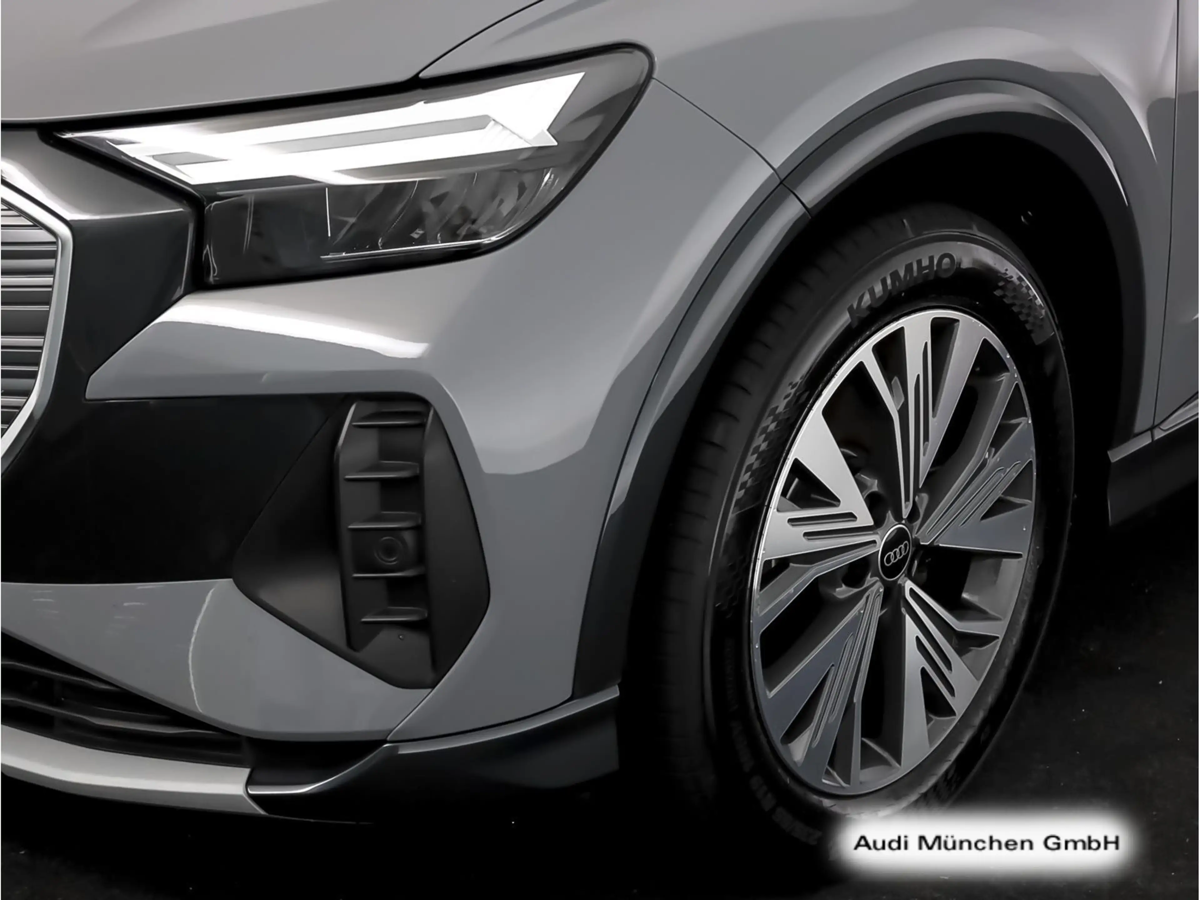Audi Q4 e-tron 35 advanced Pano/Navi+ — photo 12