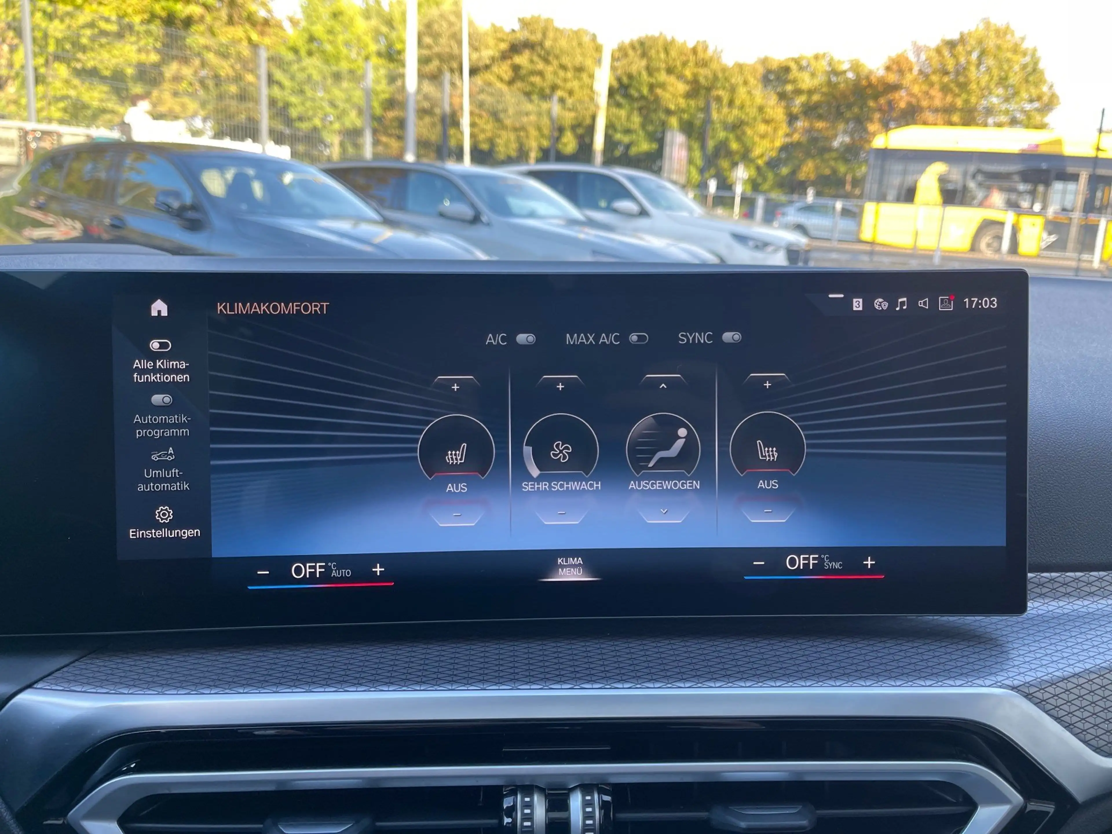 BMW 340 M340i xDrive Touring || AHK Pano el.Sitze H&K — photo 13