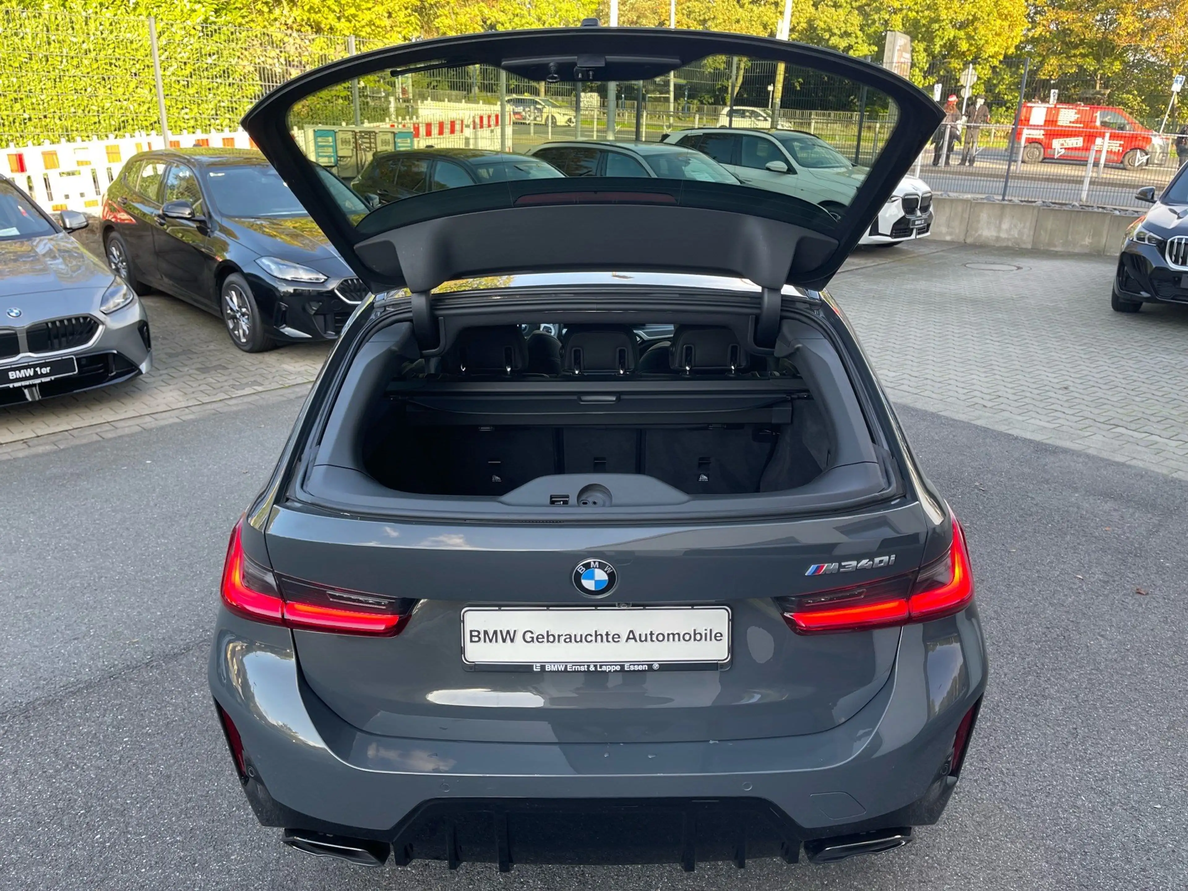 BMW 340 M340i xDrive Touring || AHK Pano el.Sitze H&K — photo 25