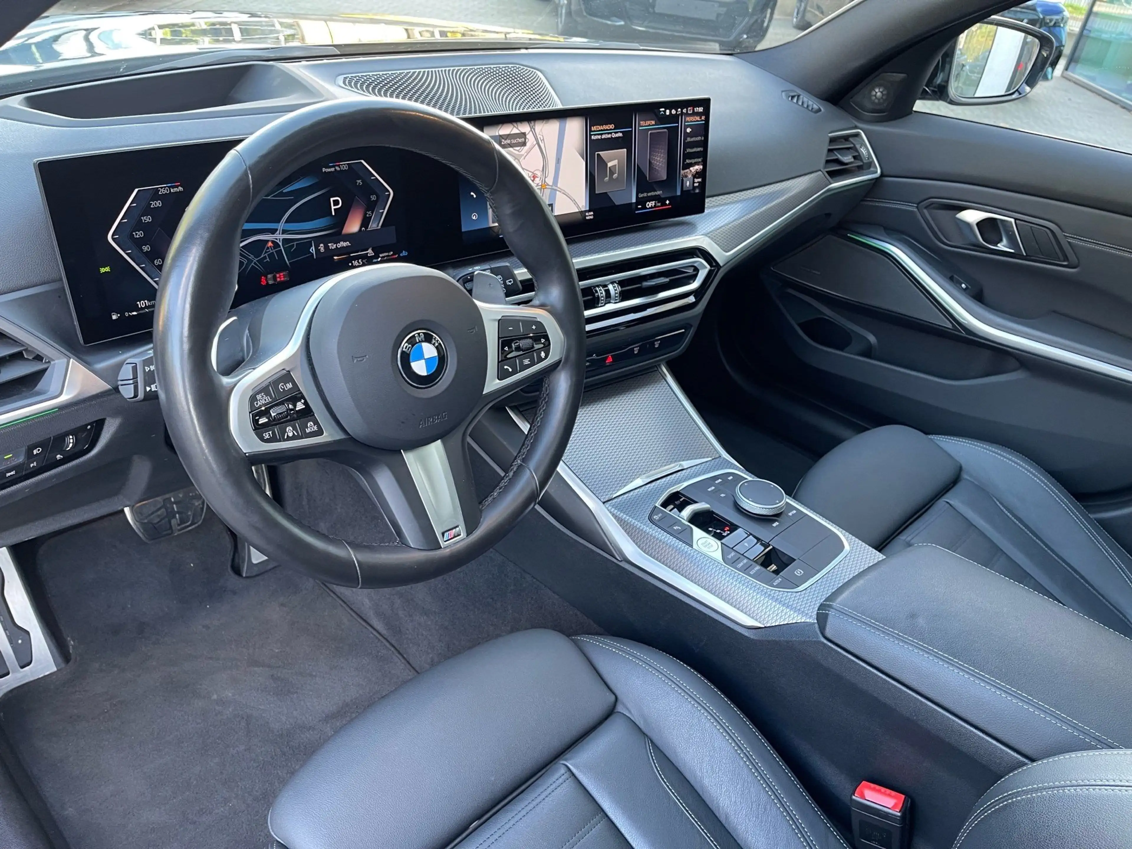 BMW 340 M340i xDrive Touring || AHK Pano el.Sitze H&K — photo 5