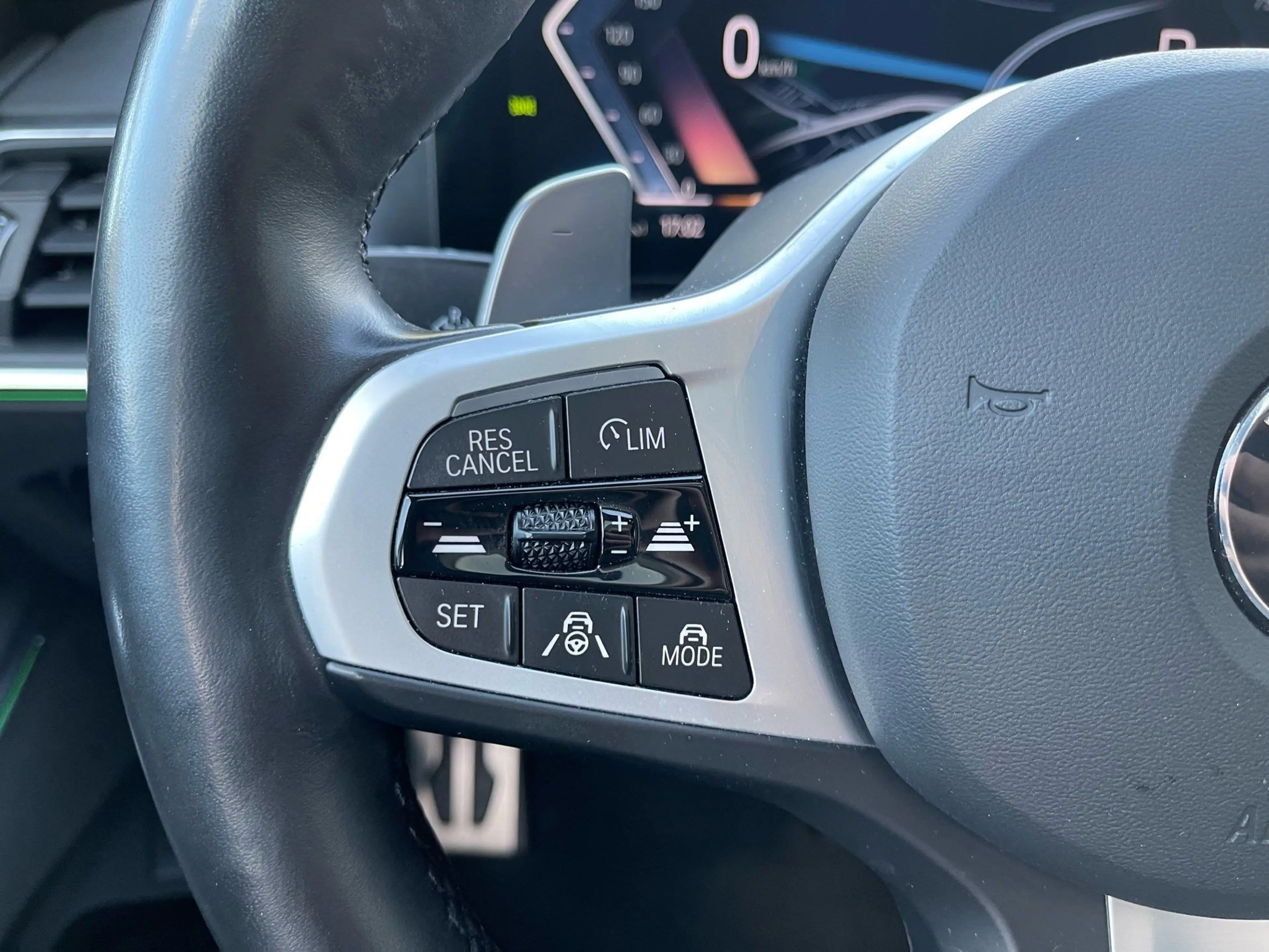 BMW 340 M340i xDrive Touring || AHK Pano el.Sitze H&K — photo 8