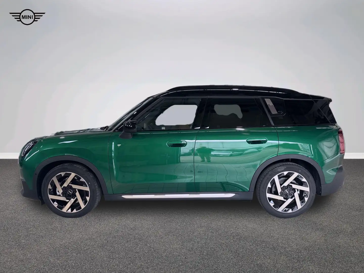 MINI Countryman S All4 Favoured Trim Verde - 2