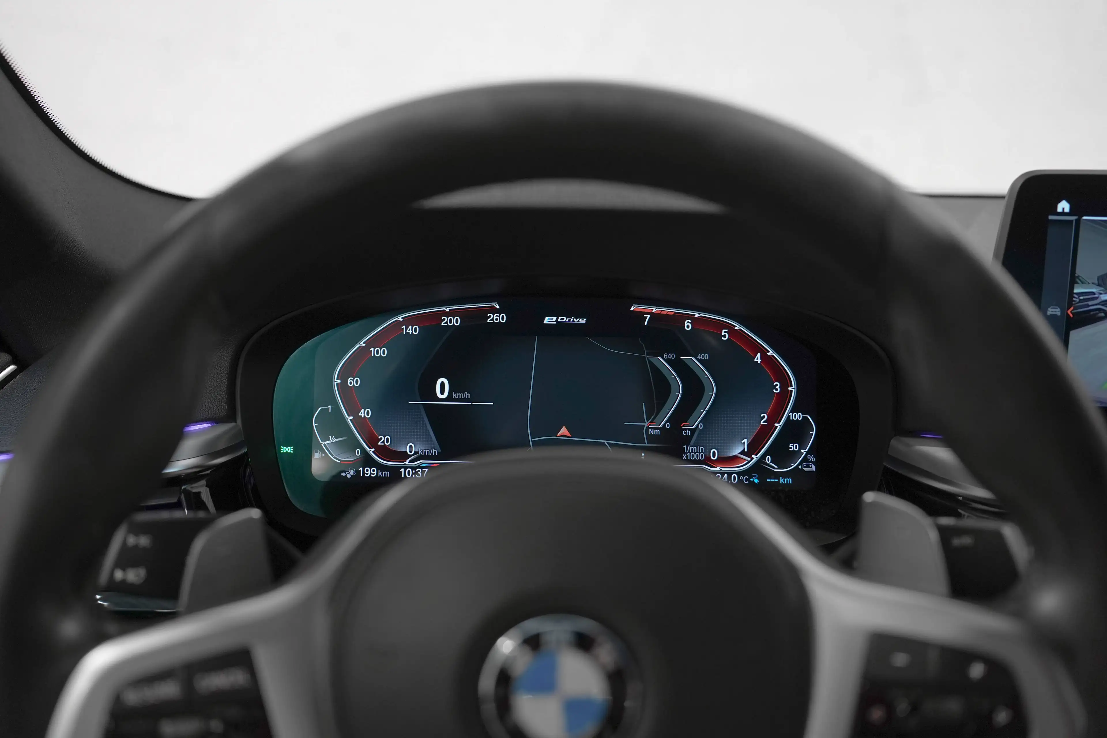 BMW 545 e✖ PACK M 50 YEARS EDITION | APPLE CARPLAY | HARMAN KARDON | M5 WHEELS | CUIR | TVA ✔ — photo 13