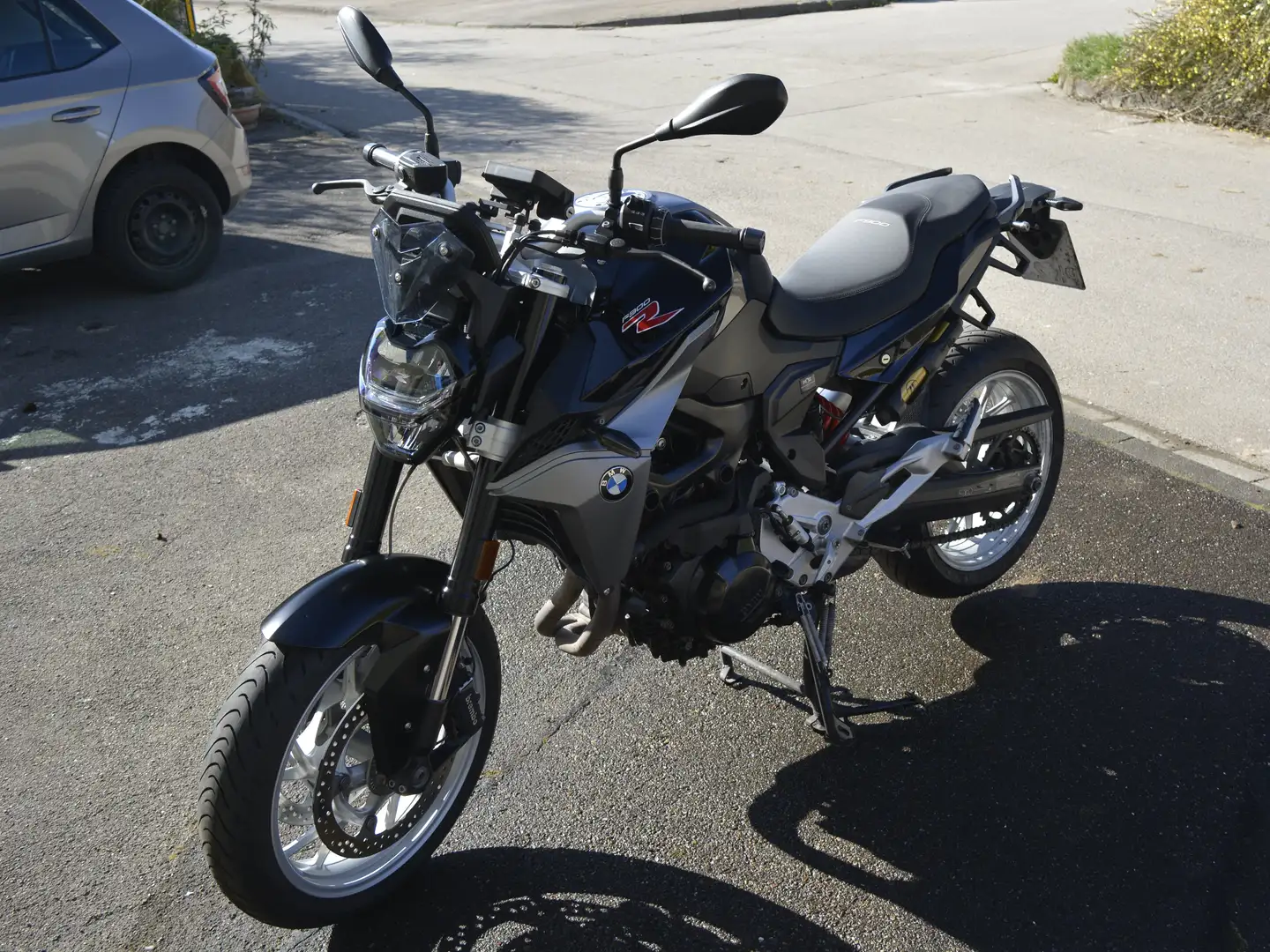 BMW F 900 R Siyah - 2