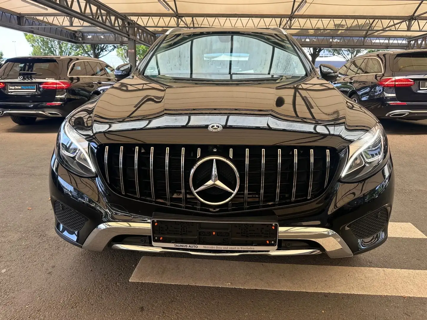 Mercedes-Benz GLC 250 4Matic 9G-TRONIC - 1