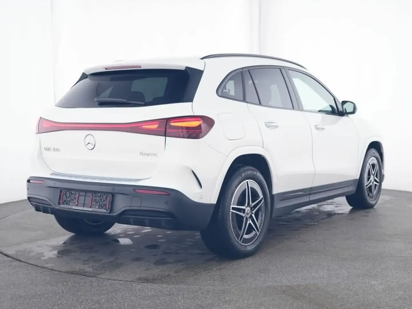 Mercedes-Benz EQA 300 EQA 300 4M AMG+PANO+MEMORY+AHK+NIGHT+KAMERA+KEY Weiß - 2