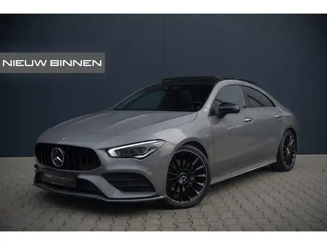Mercedes-Benz CLA 200 Business Solution AMG | Panoramadak | Stoelverwarm