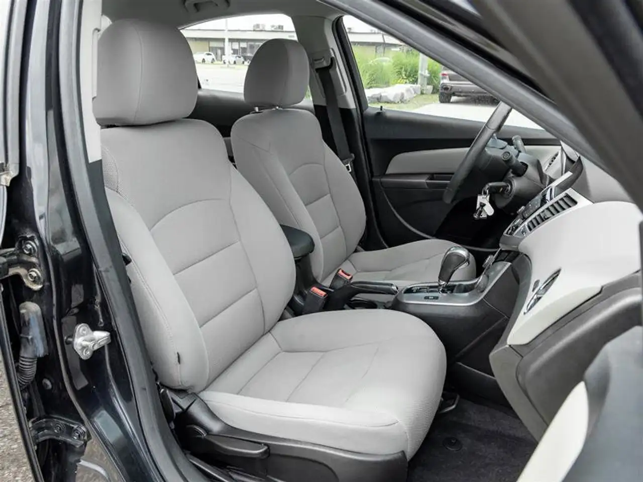 Chevrolet Cruze photo Chevrolet Cruze