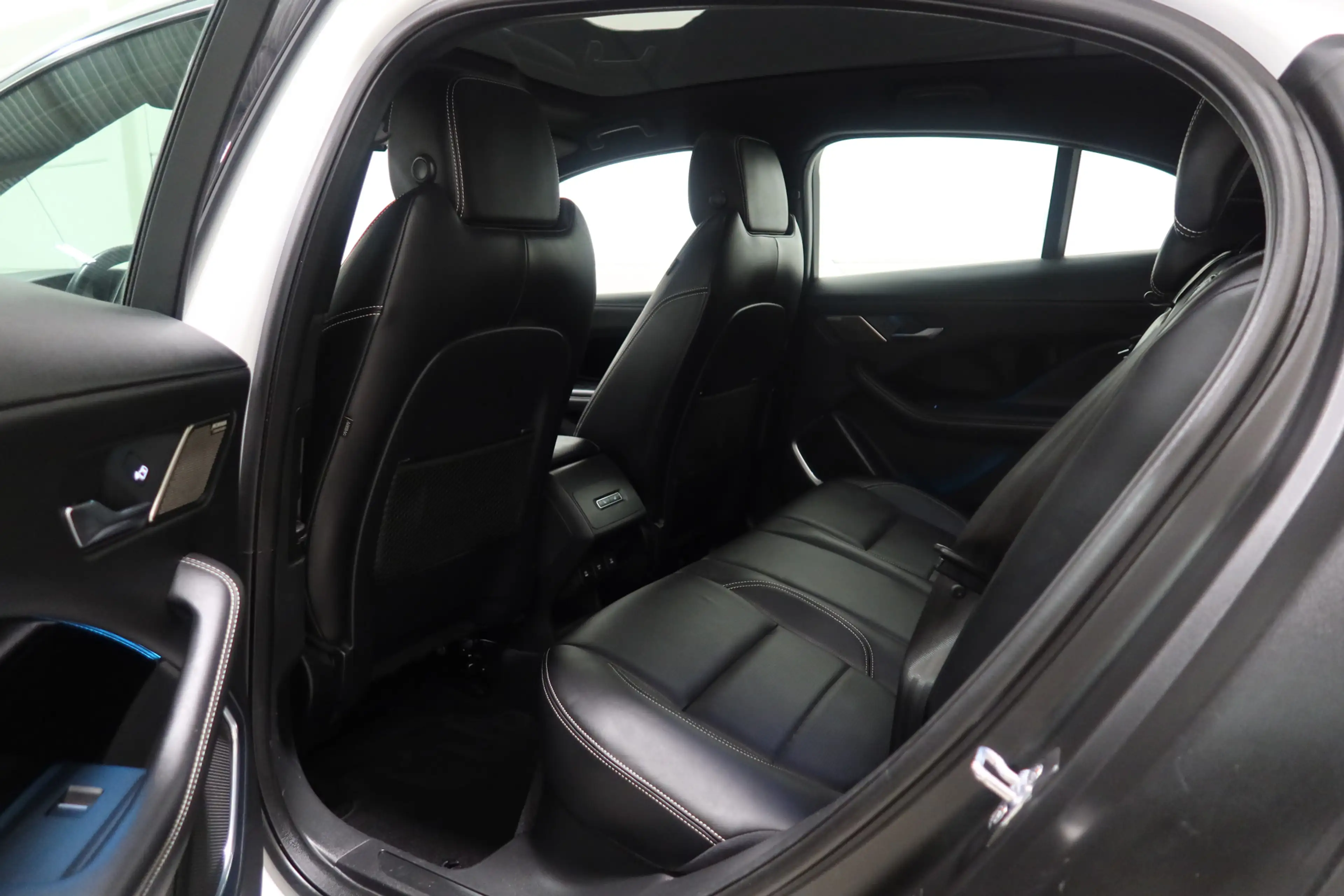 Jaguar I-Pace EV400 HSE 90 kWh I SOH 94,1 % I Panoramadak I Meri — photo 9