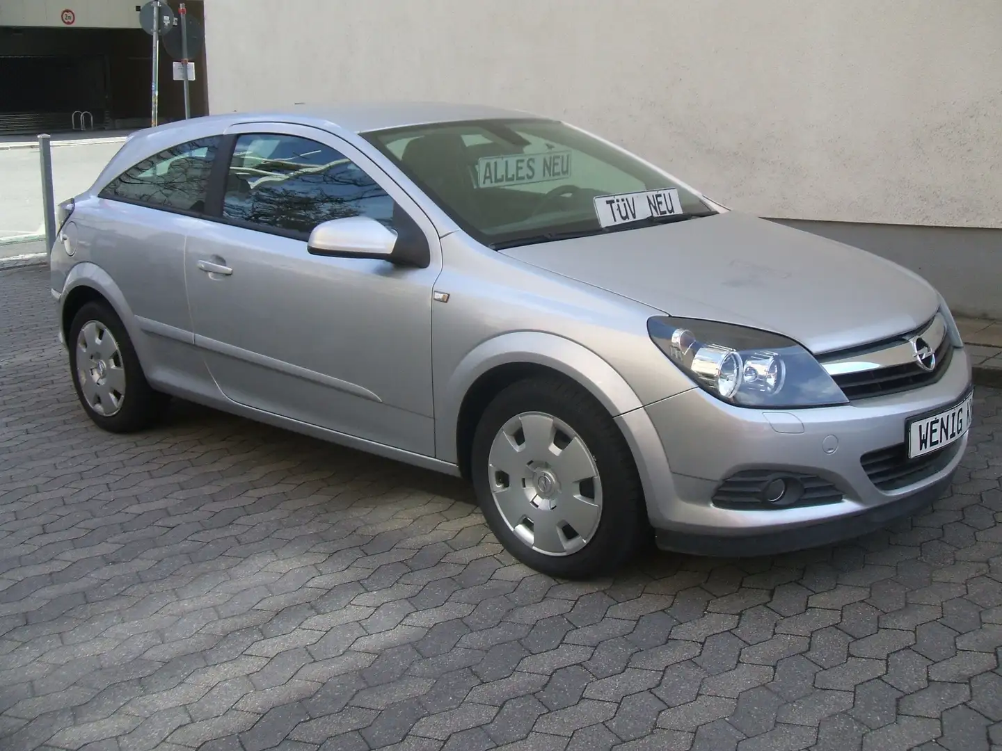 Opel Astra 1,6 GTC-SPORT- Coupe* 1.HAND* WIE NEU*Auf-Wunsch-- Gümüş rengi - 2