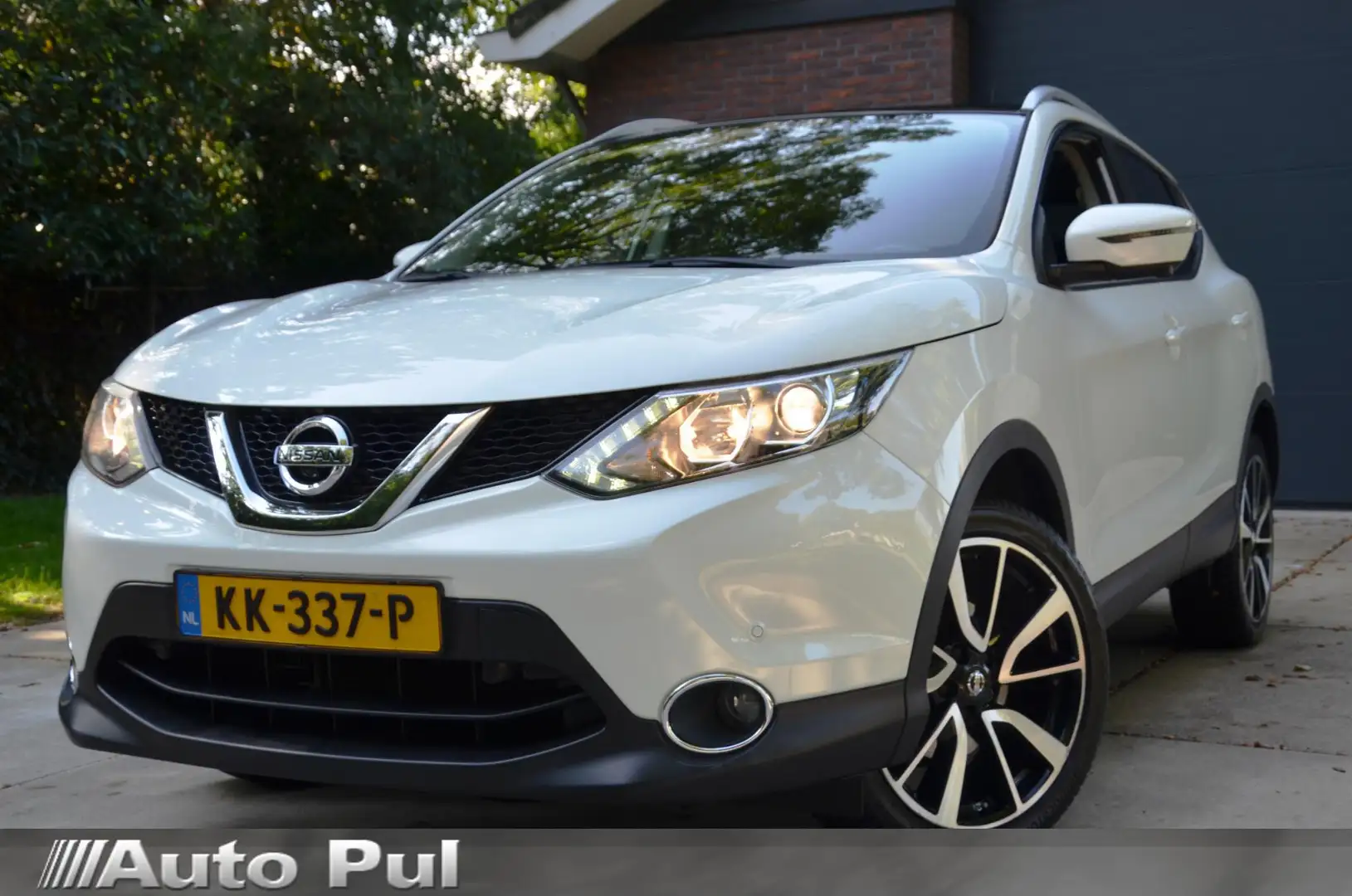 Nissan Qashqai 1.2 N-Connecta Navi/Pdc/Ecc/Panoramadak/360 graden Blanc - 1